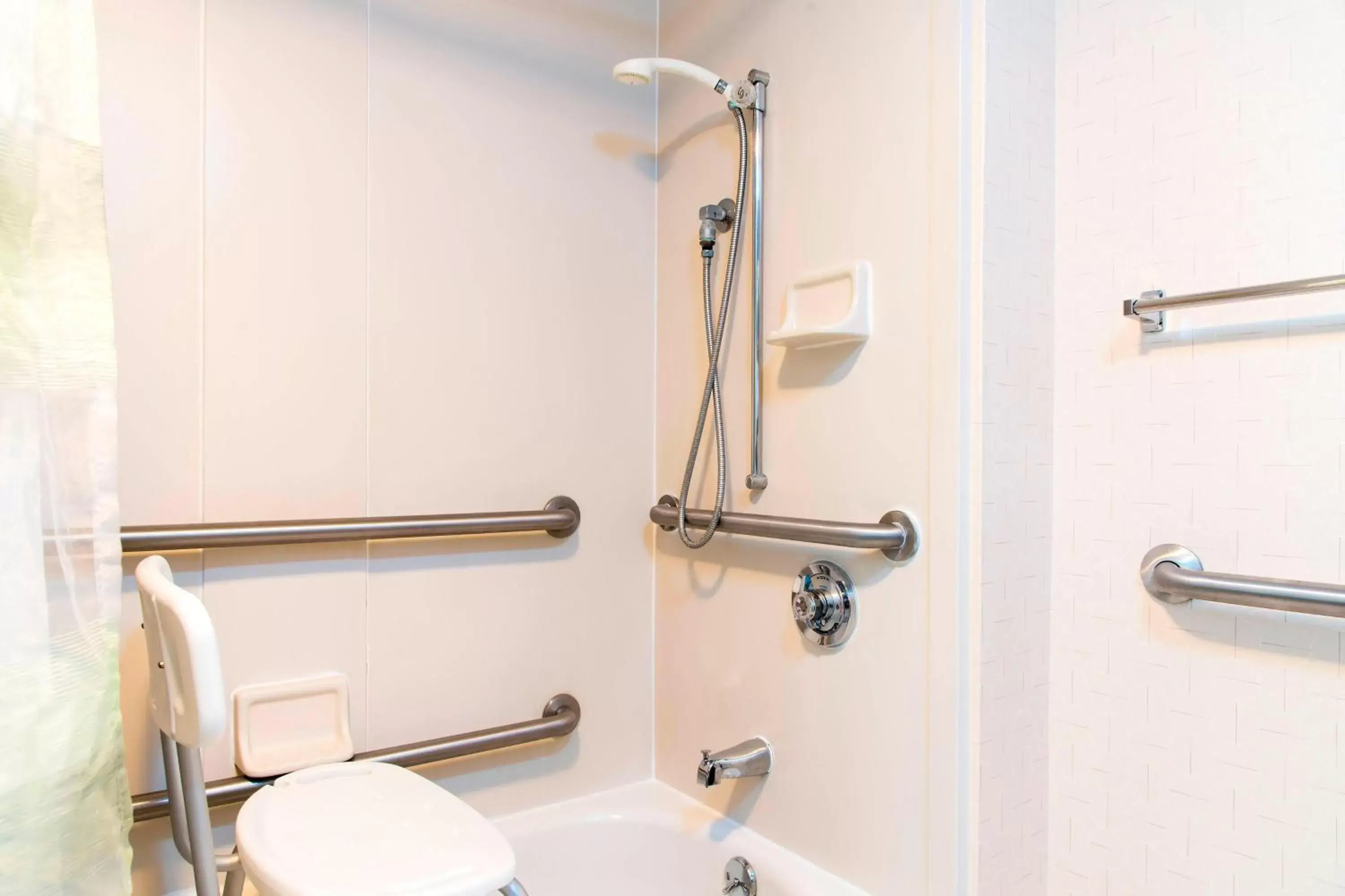 Bathroom in SpringHill Suites by Marriott Peoria