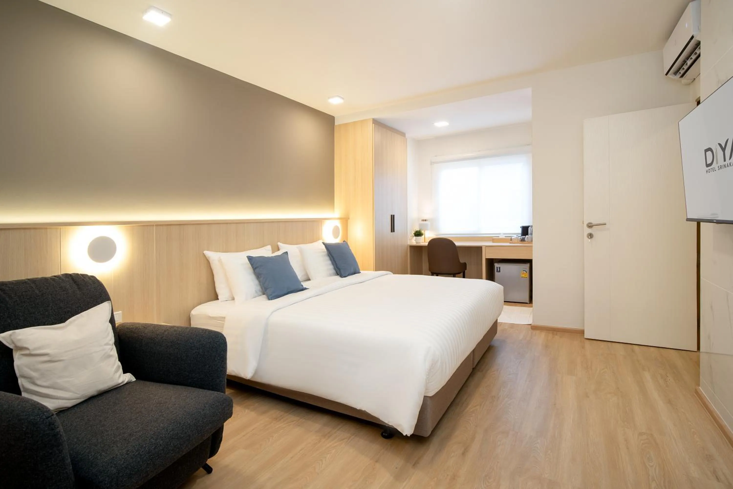 Bed in Diya Hotel Bangkok