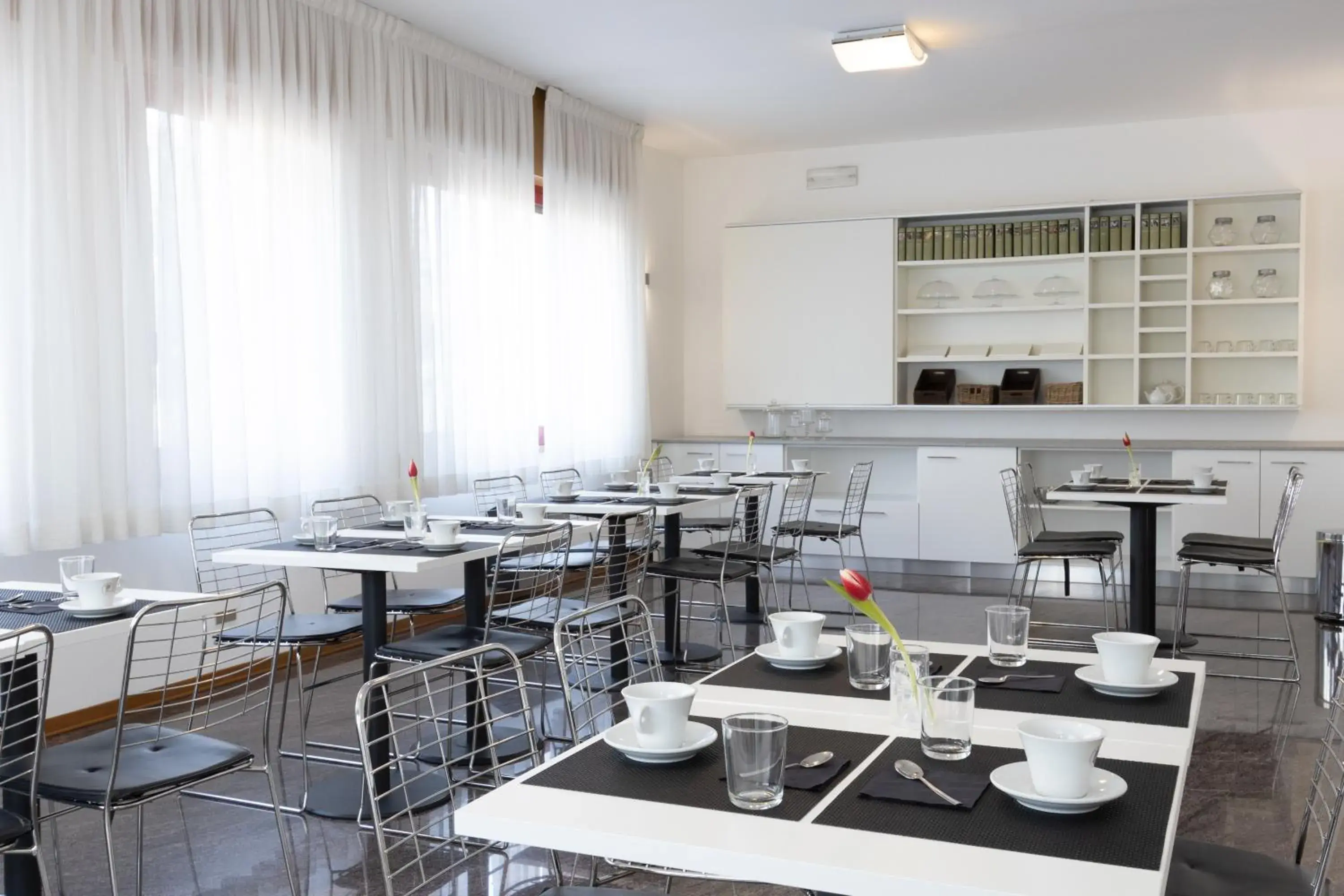 Restaurant/Places to Eat in Hotel Pittini