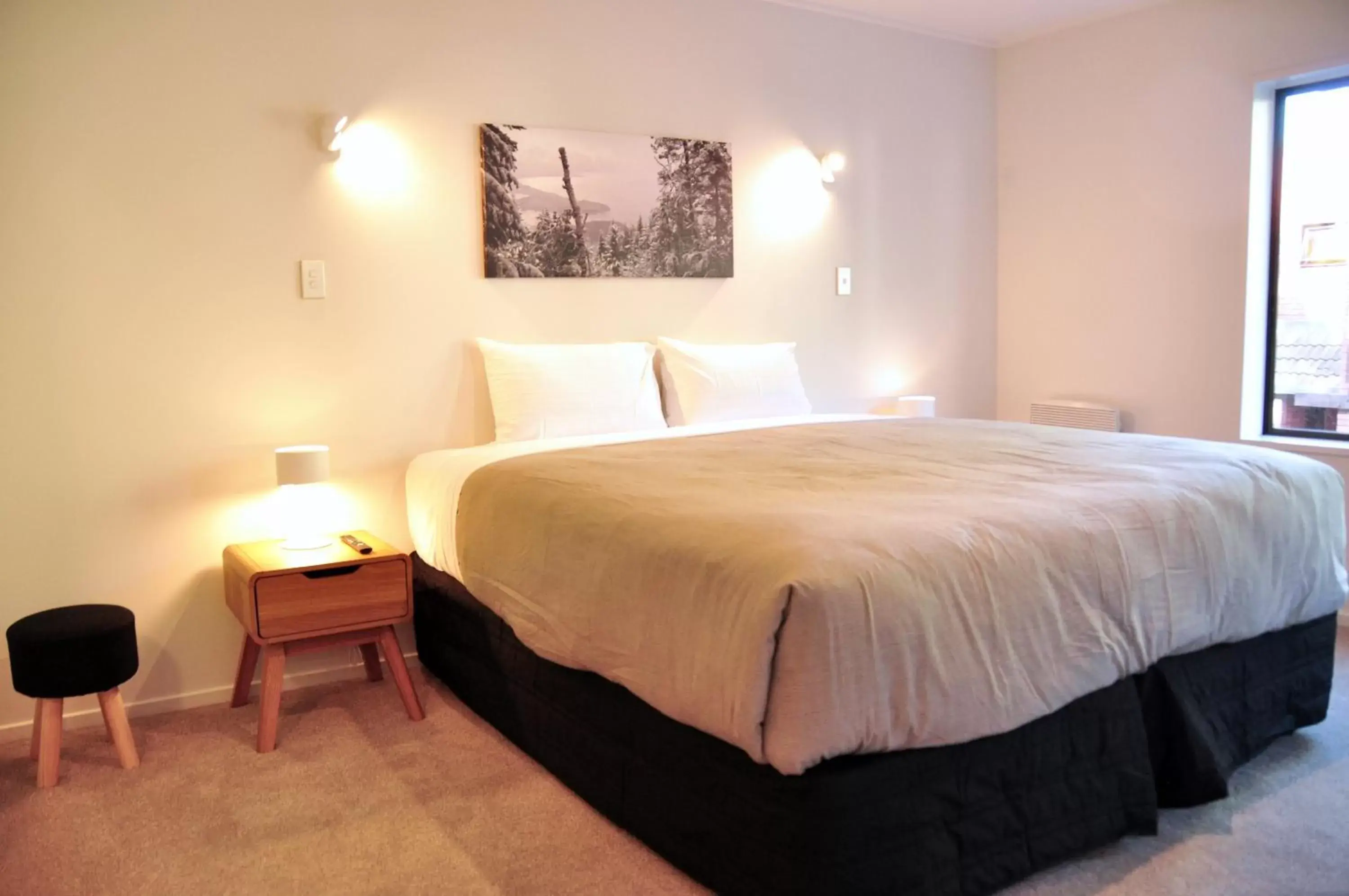 Bed in St James Apartments Bed in St James Apartments