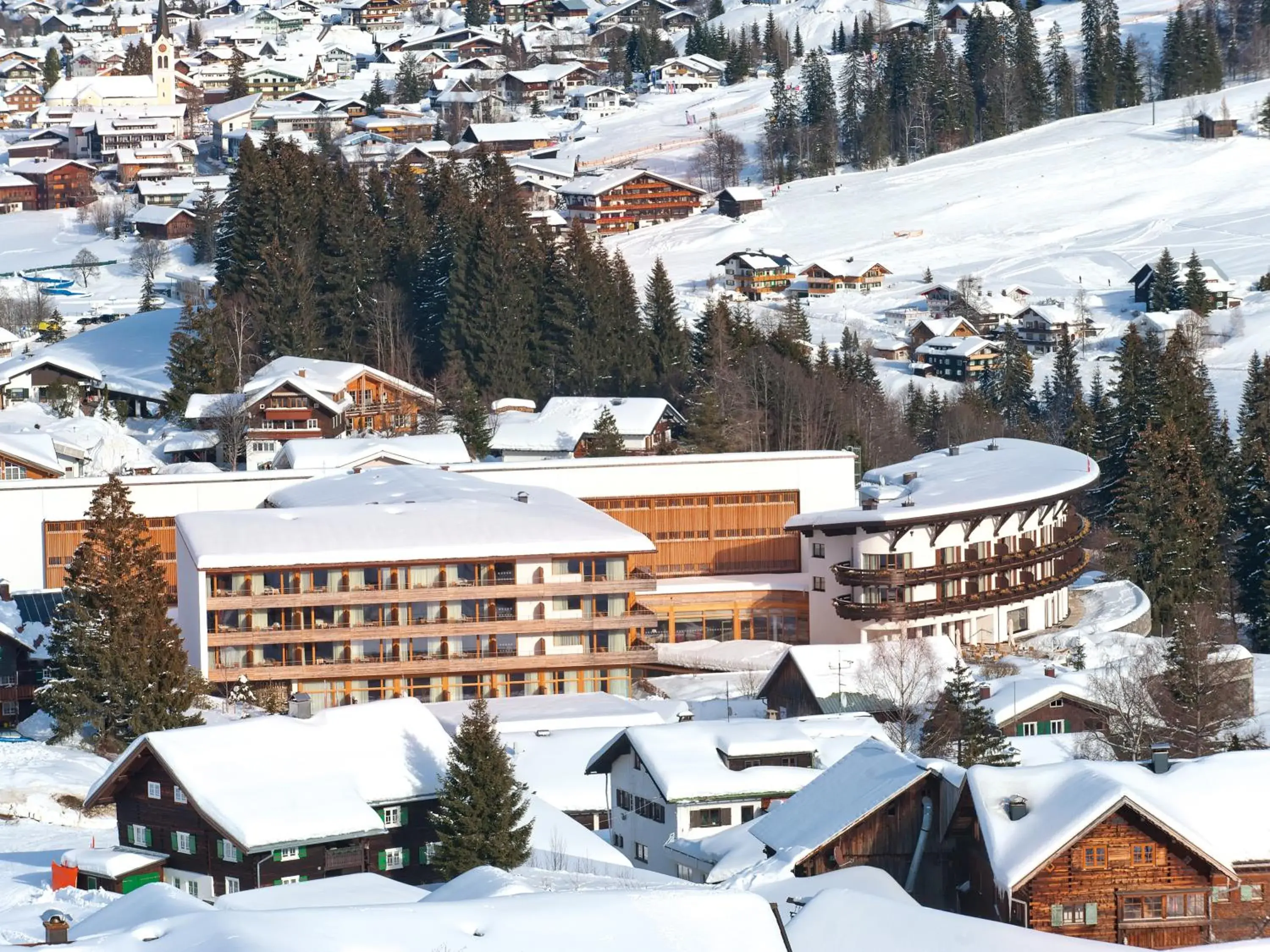 Property building, Winter in Travel Charme Ifen Hotel Kleinwalsertal