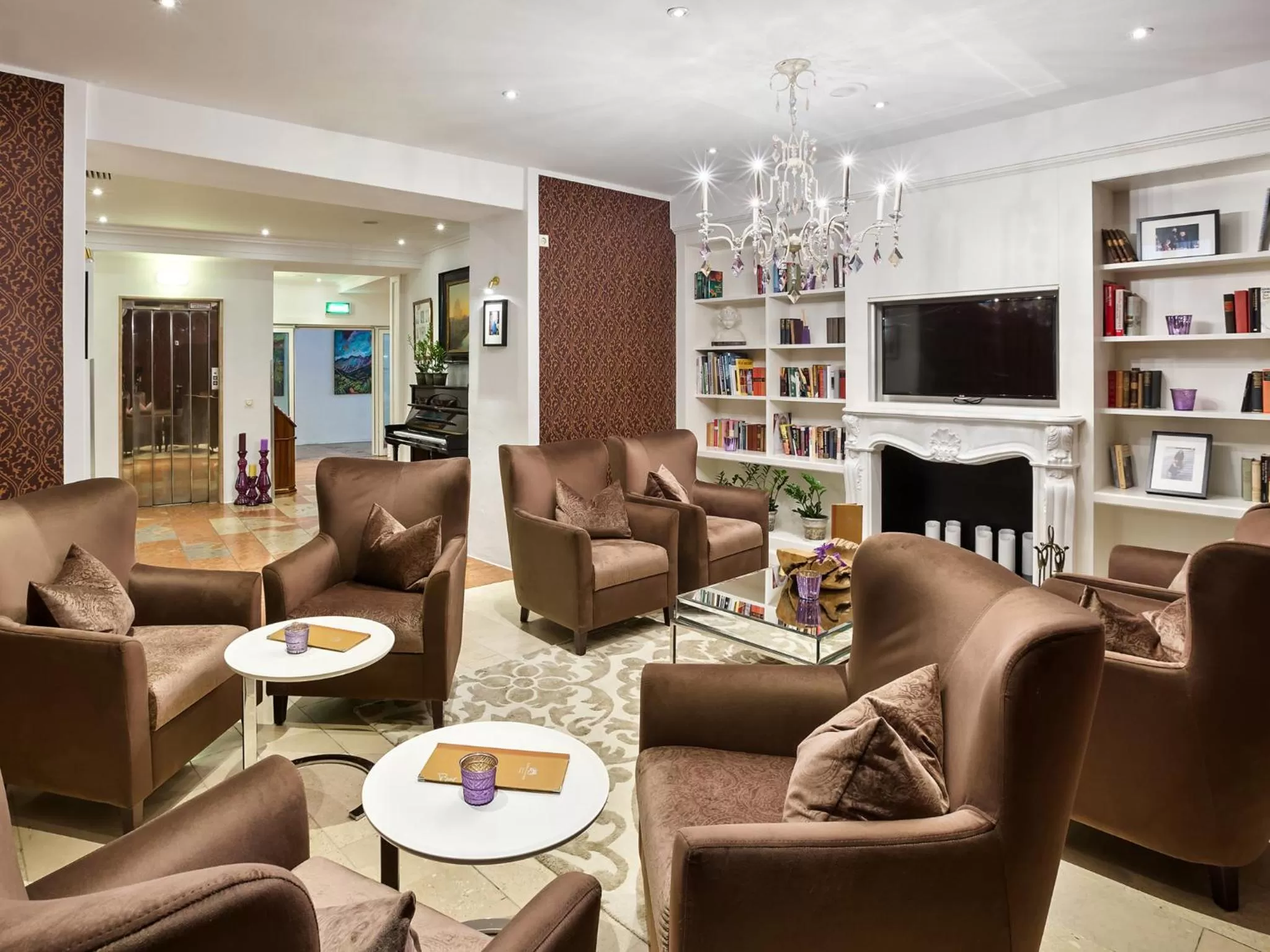 Library in Radisson Blu Hotel Altstadt