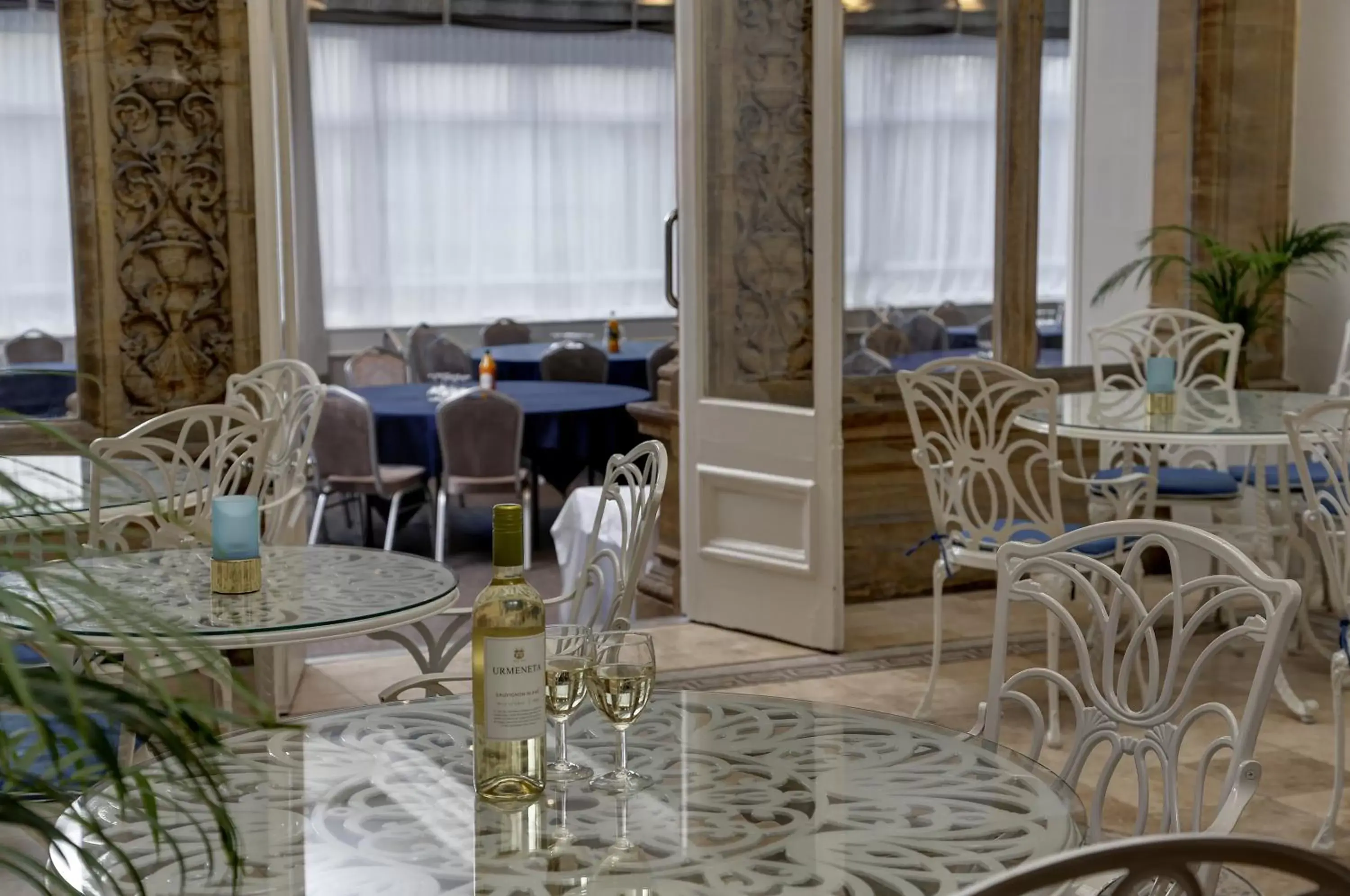 Restaurant/places to eat in The Shrubbery Hotel, Ilminster Restaurant/places to eat in The Shrubbery Hotel, Ilminster