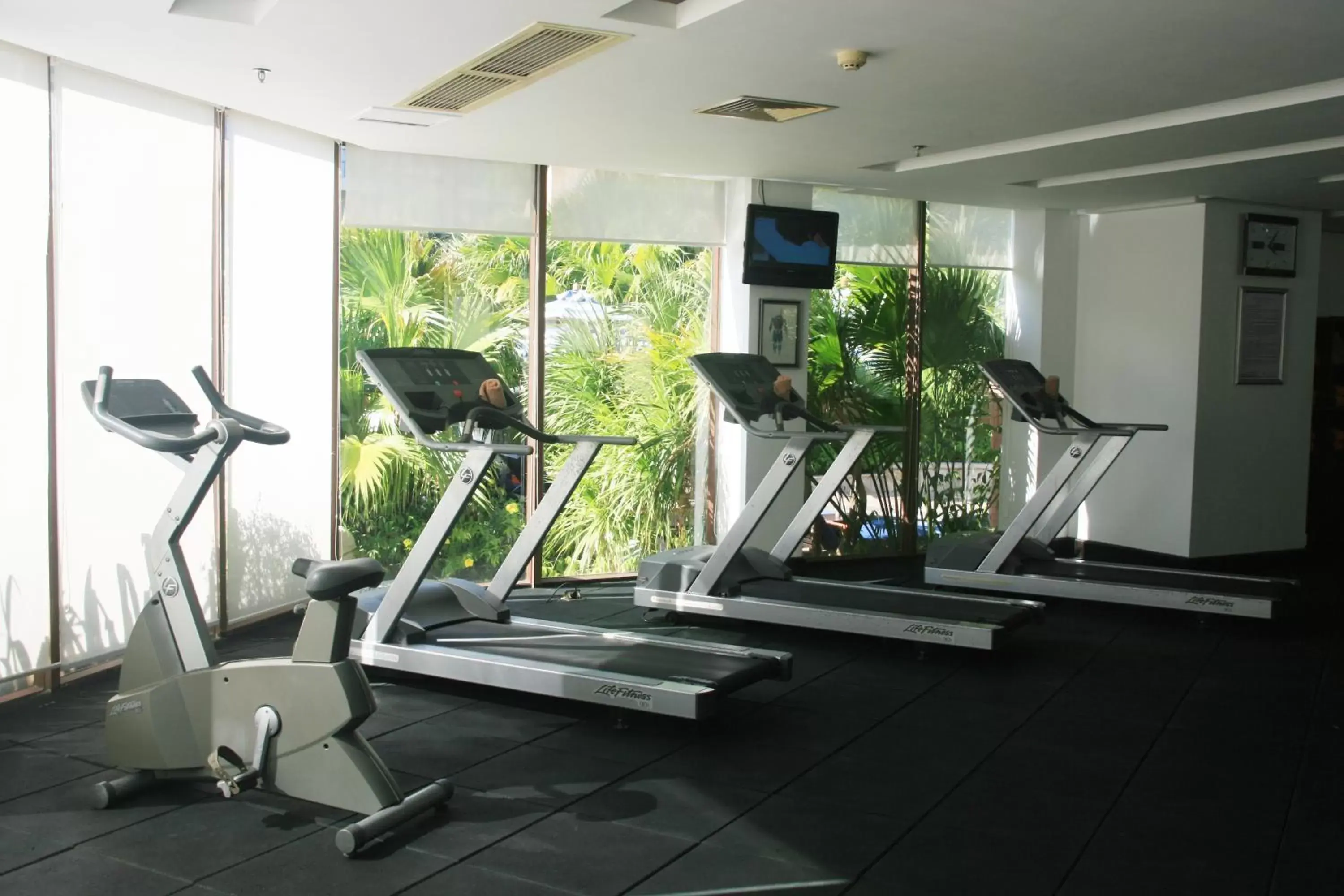 Fitness centre/facilities in Pullman Sanya Yalong Bay Villas & Resort Fitness centre/facilities in Pullman Sanya Yalong Bay Villas & Resort