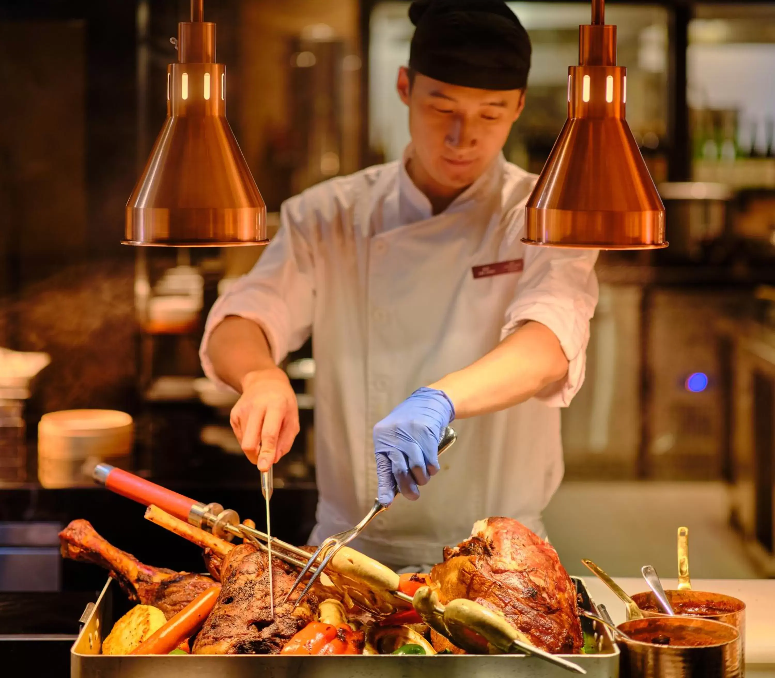 Food, Staff in Crowne Plaza Foshan Nanhai, an IHG Hotel