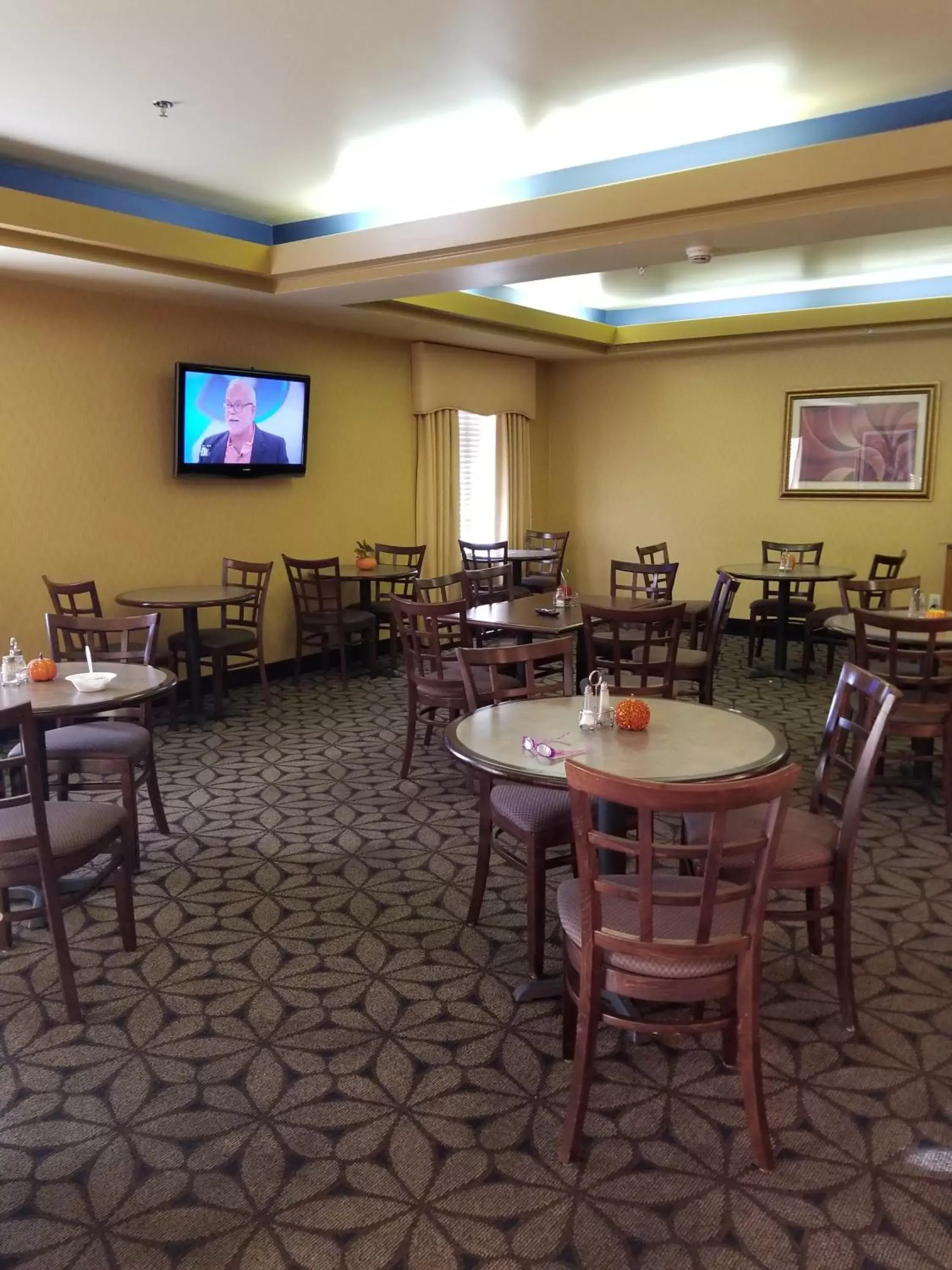 Restaurant/Places to Eat in Days Inn by Wyndham Tulsa Central