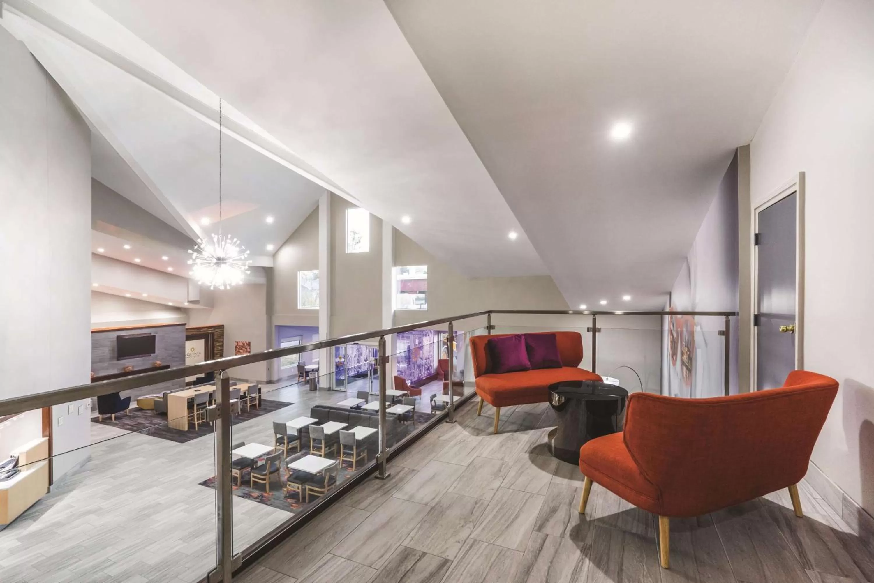 Lobby or reception in La Quinta by Wyndham Chattanooga-Hamilton Place