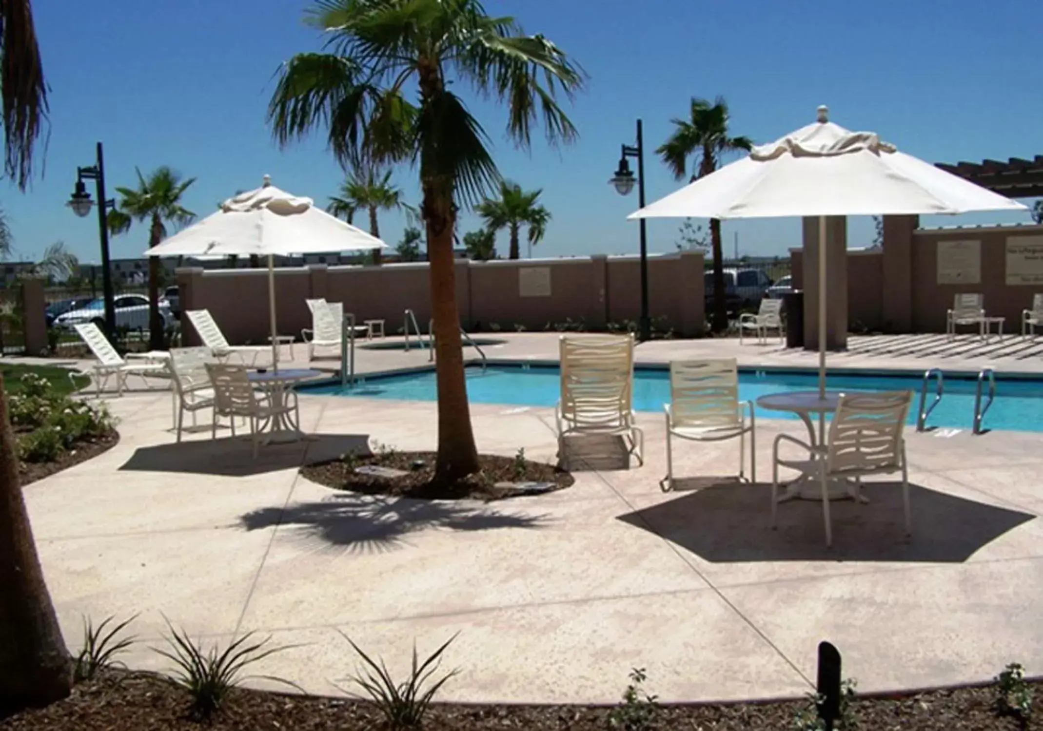 Pool view, Swimming Pool in Hampton Inn & Suites Sacramento-Airport-Natomas