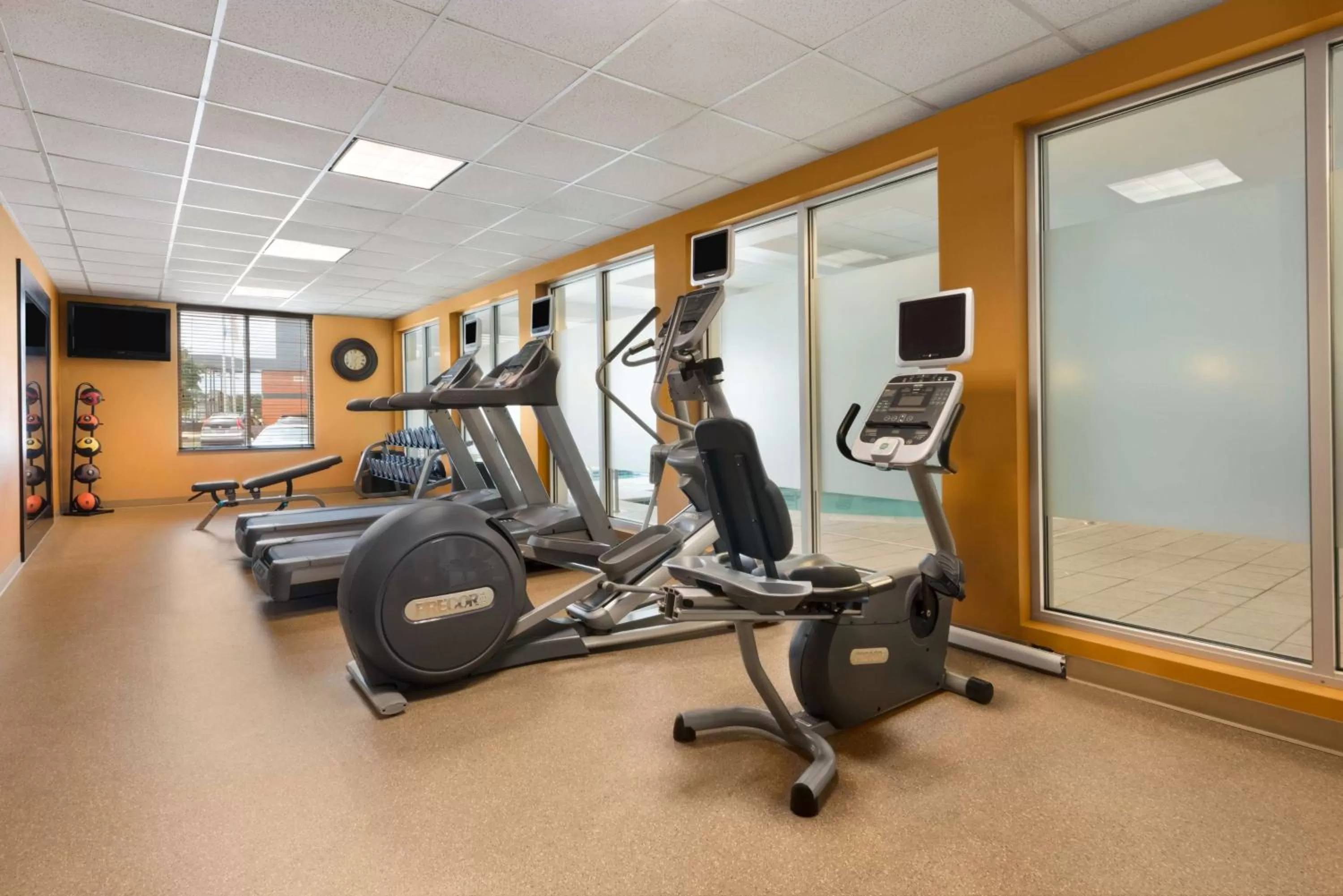 Fitness centre/facilities in Hilton Garden Inn Dulles North