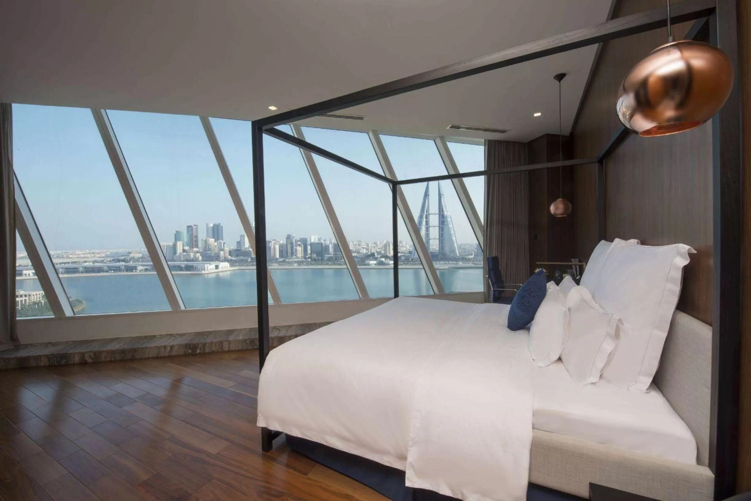 Photo of the whole room, Bed in Wyndham Grand Manama