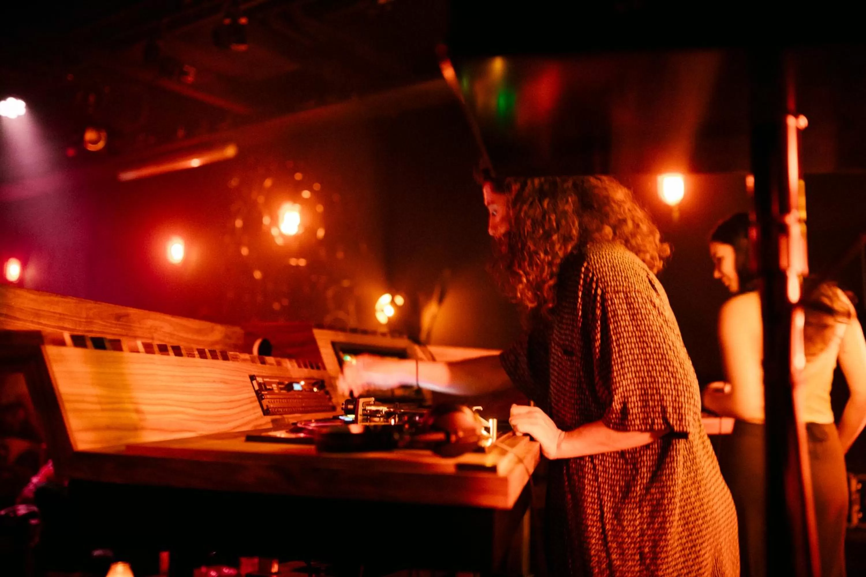 Nightclub / DJ in Volkshotel