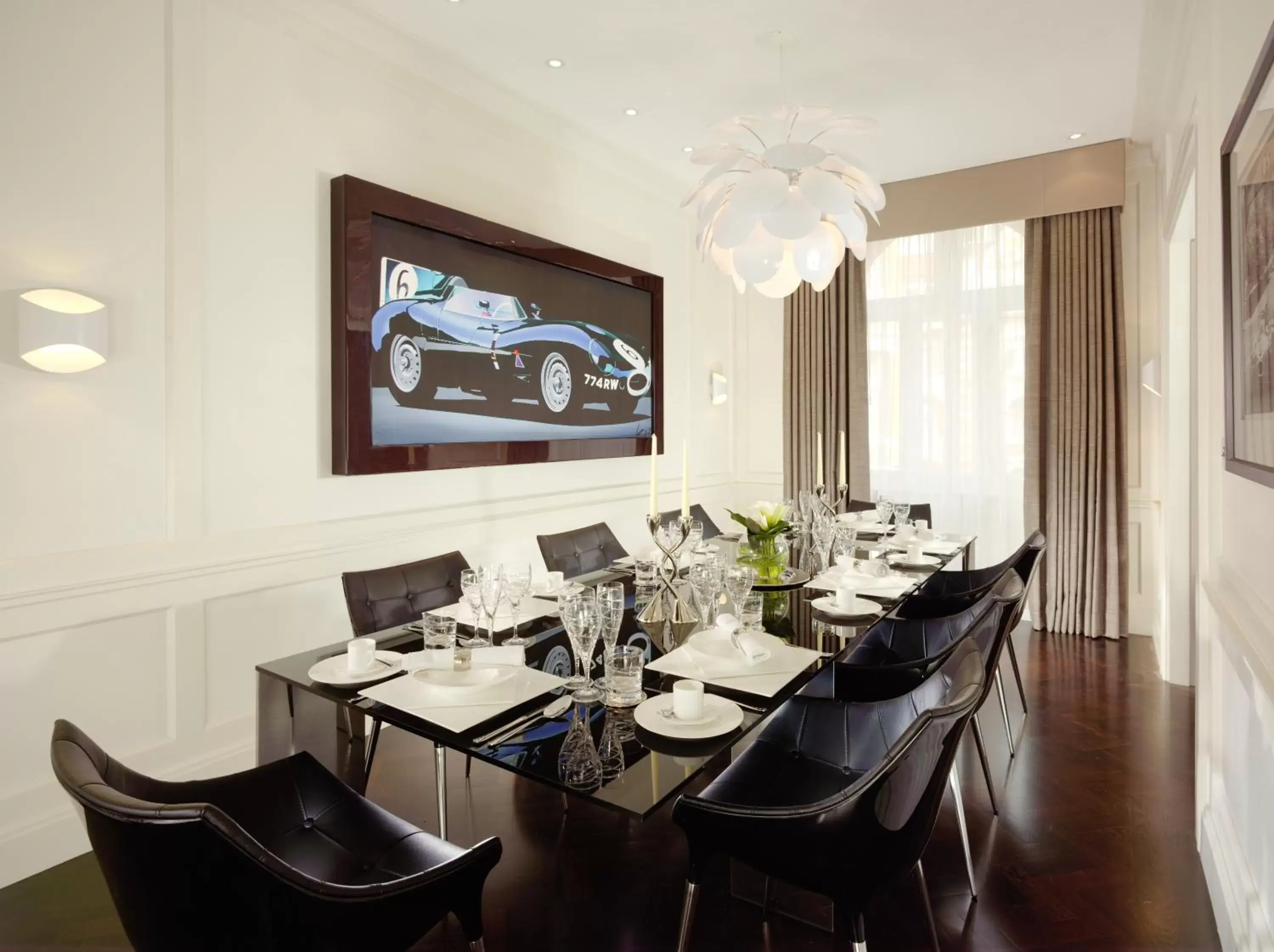 Dining area, Restaurant/Places to Eat in Taj 51 Buckingham Gate Suites and Residences