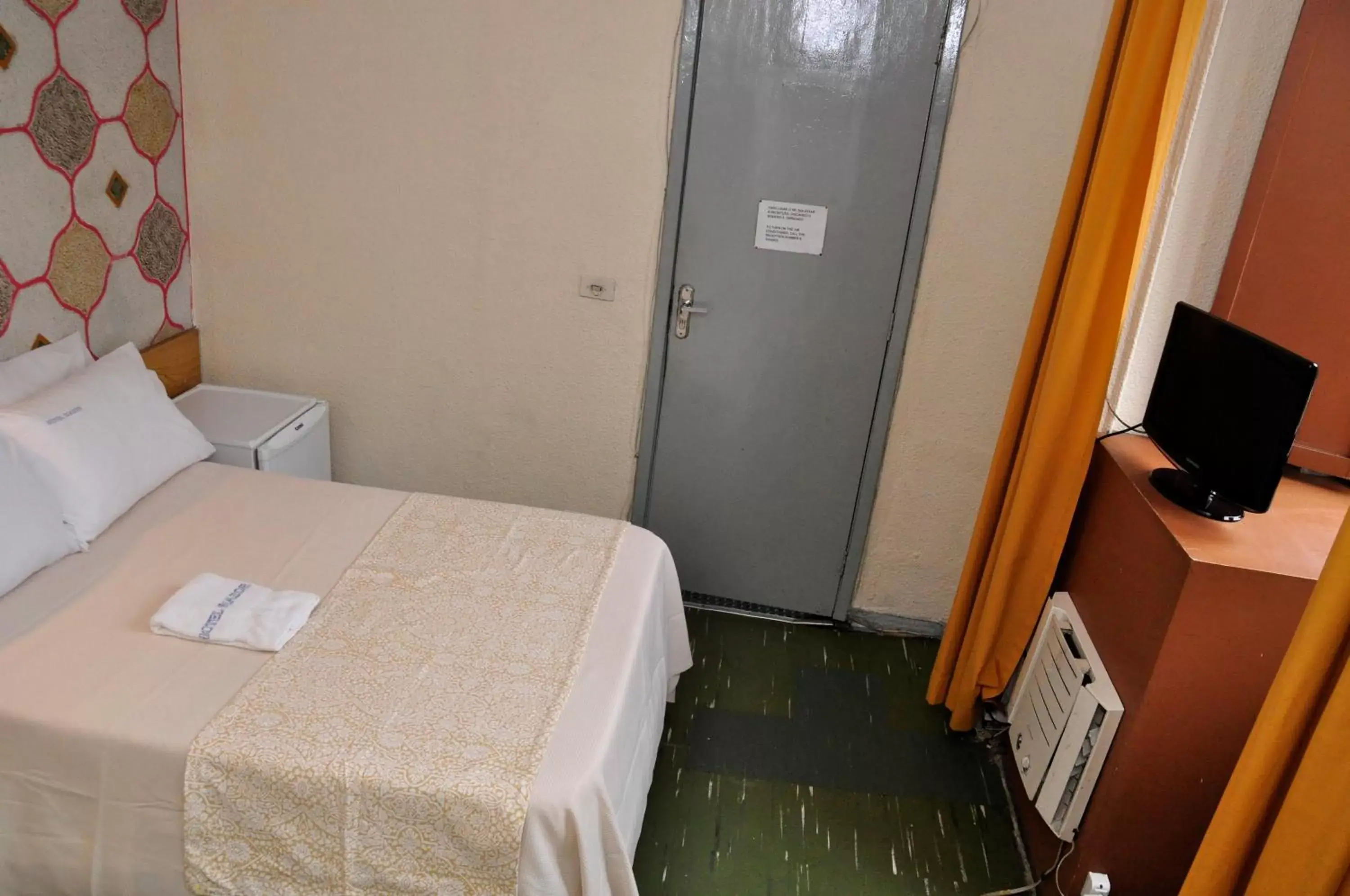 Bedroom, Bed in Hotel Plaza Riazor Bedroom, Bed in Hotel Plaza Riazor