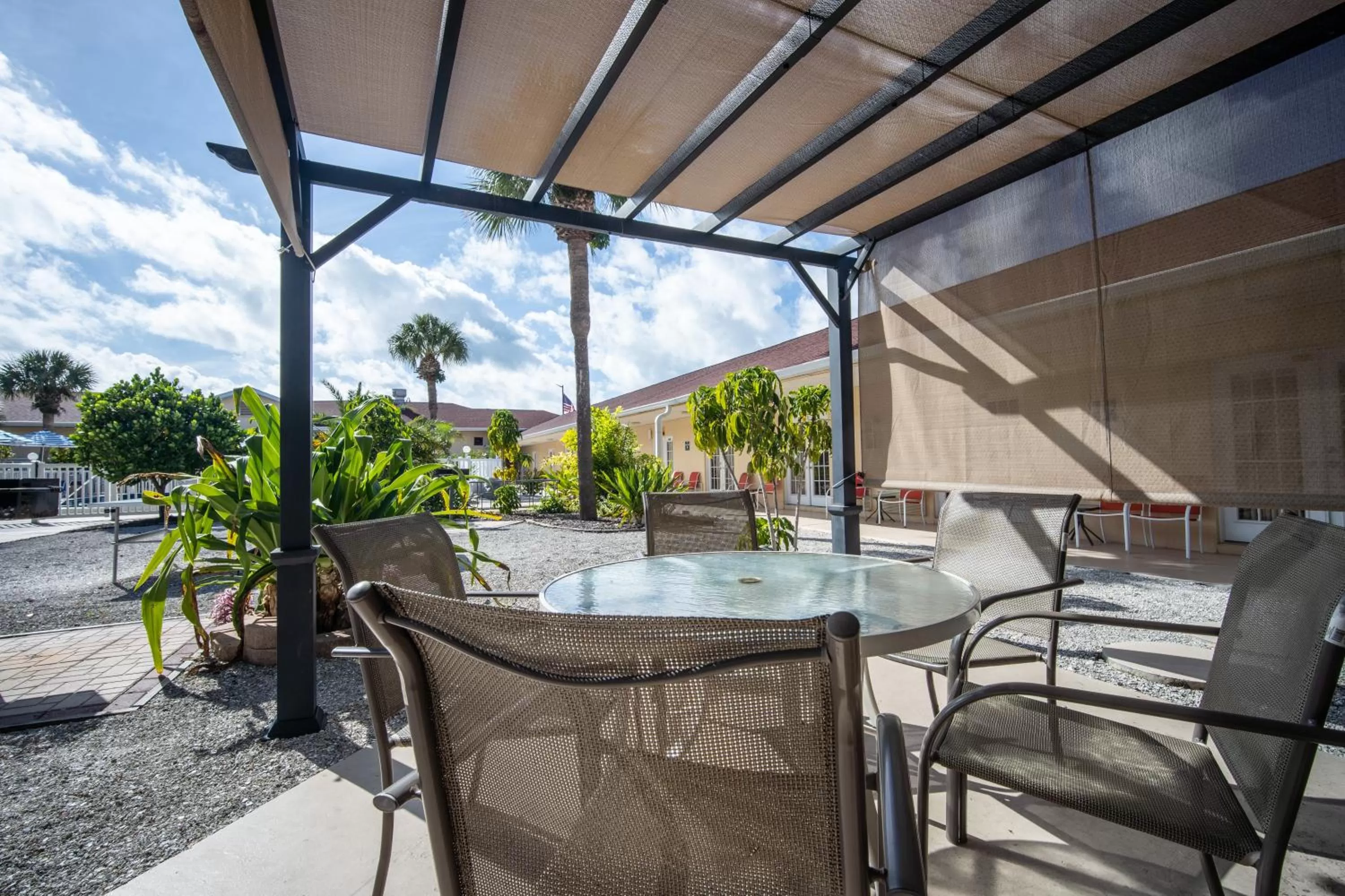 Patio in Island Sun Inn & Suites - Venice, Florida Historic Downtown & Beach Getaway