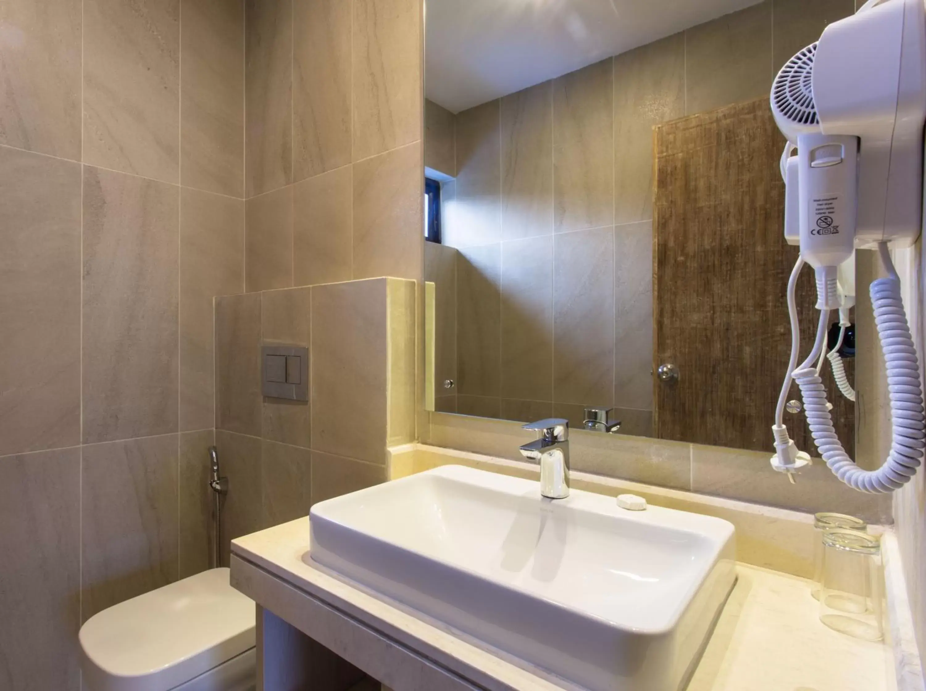 Bathroom in Hotel Barahi Pokhara Bathroom in Hotel Barahi Pokhara