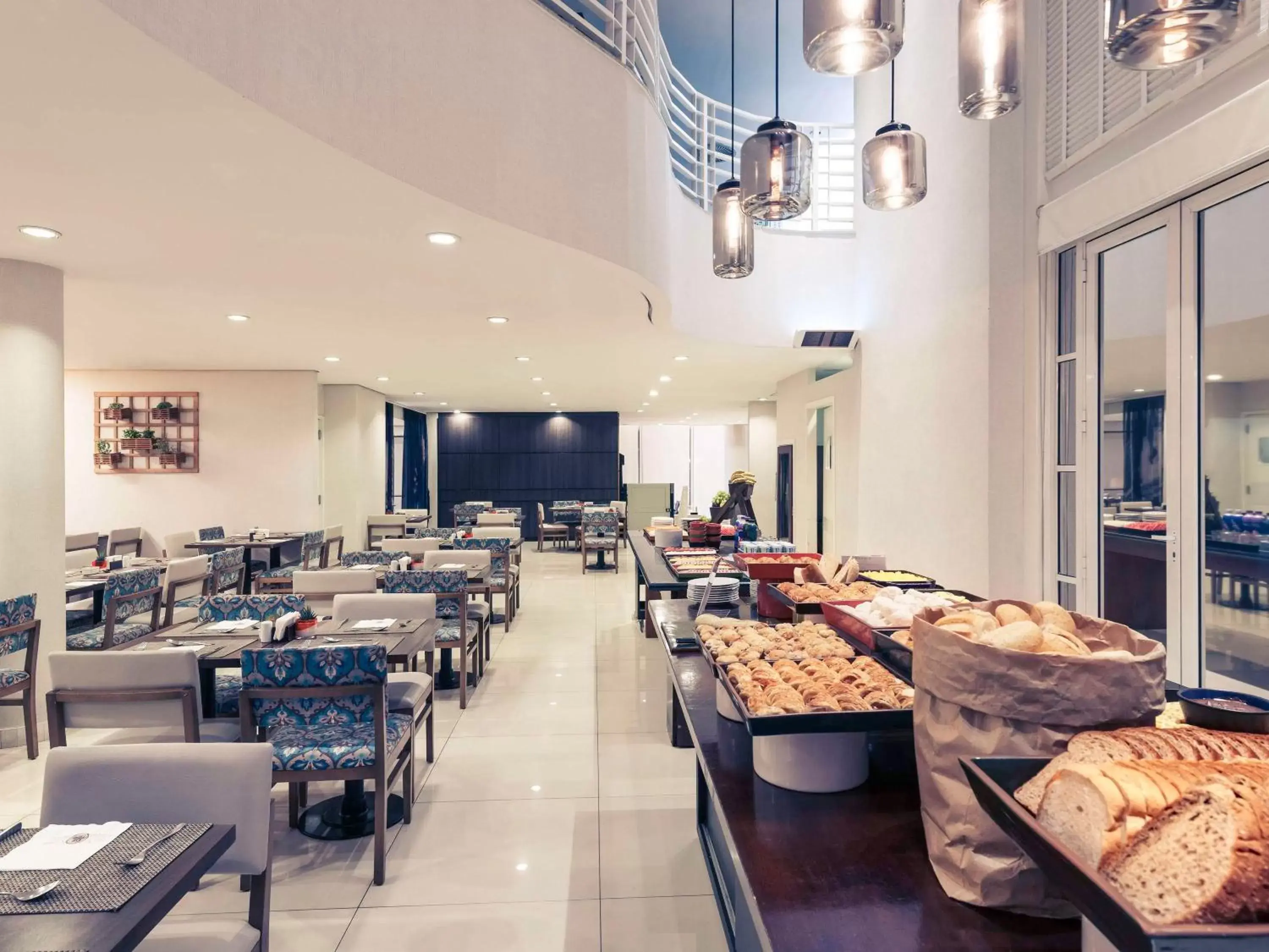 Breakfast, Restaurant/Places to Eat in Mercure Campinas