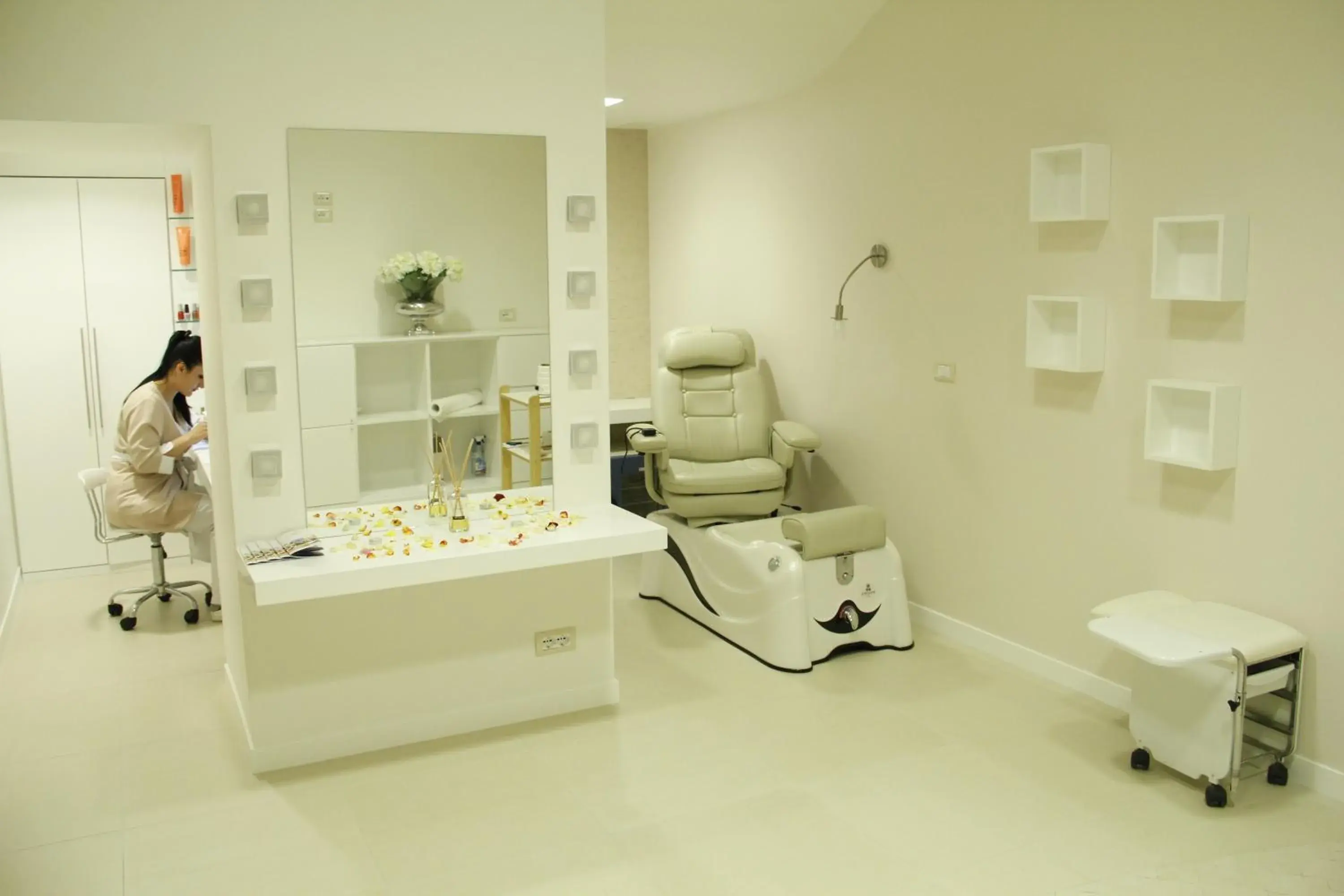 Spa and wellness centre/facilities, Bathroom in Grand Hotel Yerevan - Small Luxury Hotels of the World