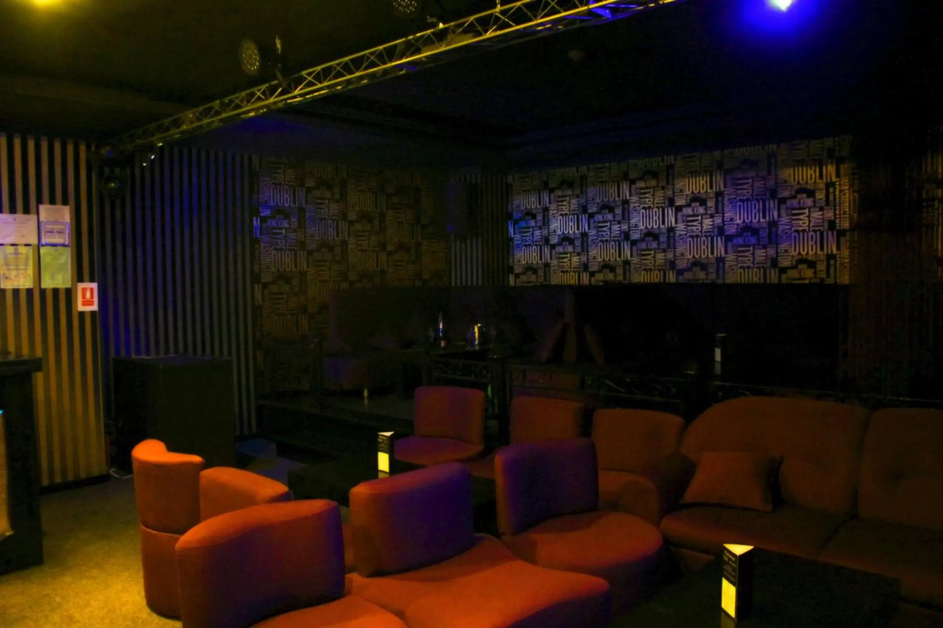 Nightclub / DJ, Lounge/Bar in Phoenicia Grand Hotel