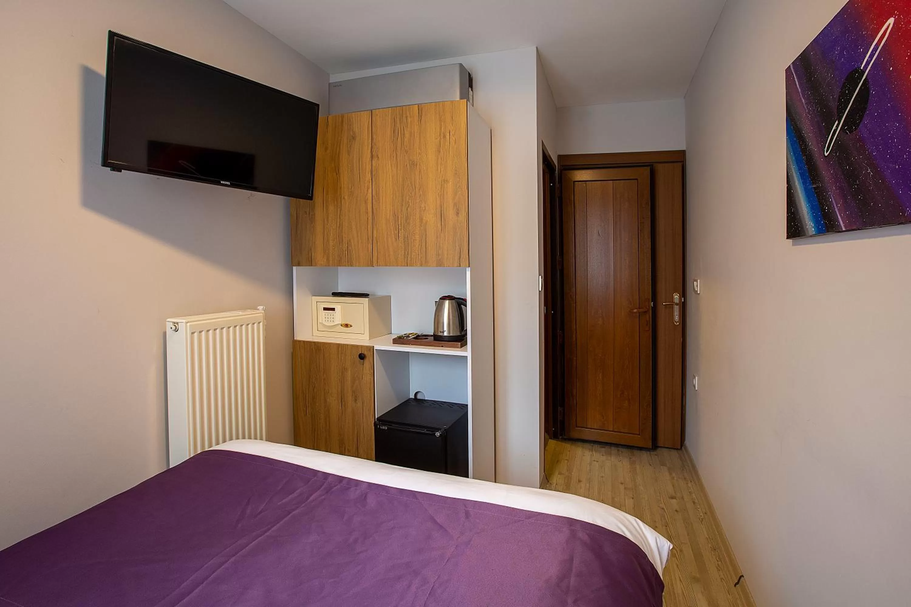 Photo of the whole room, Bed in Pera Sultan Suit