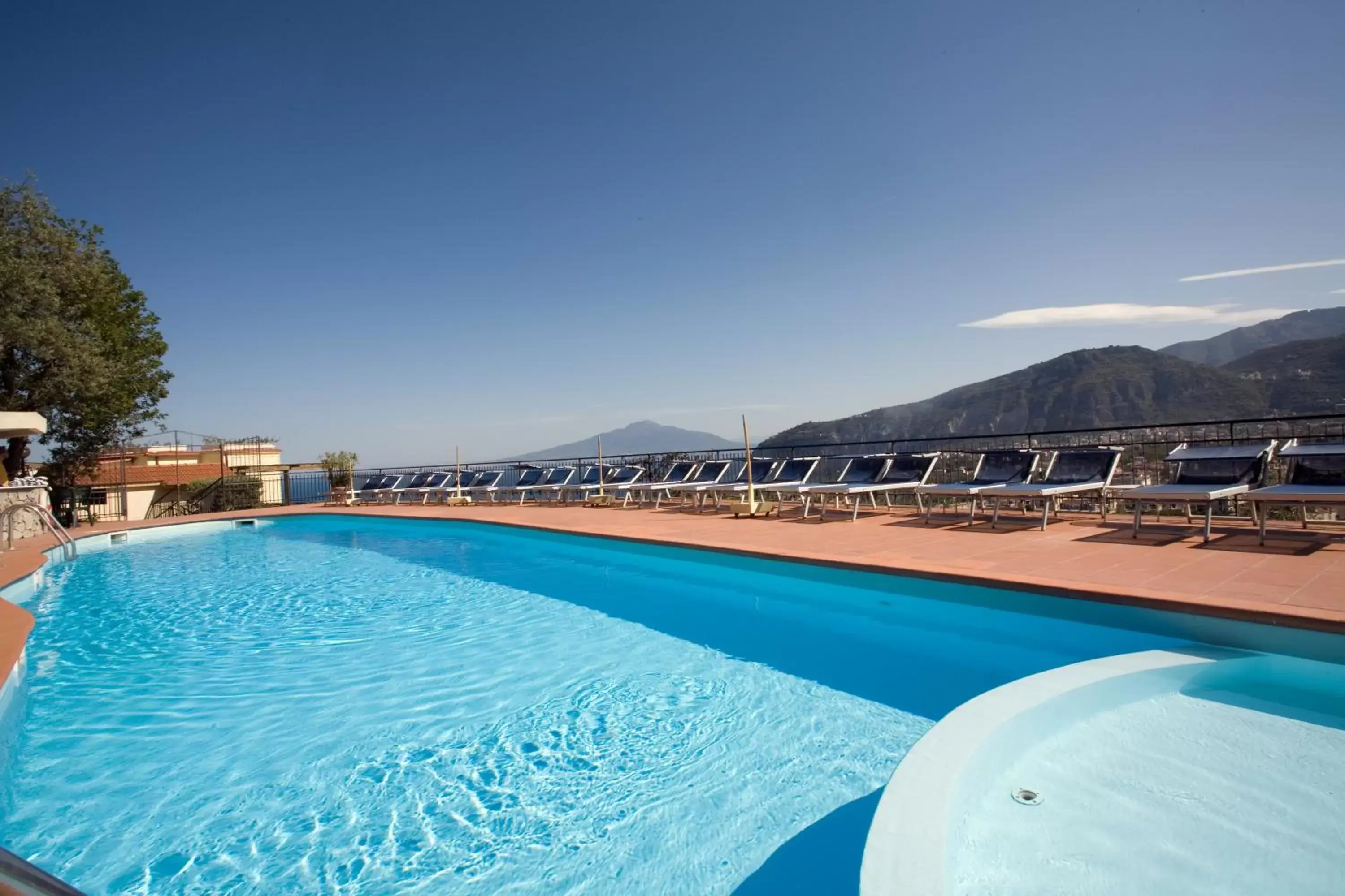 Swimming Pool in Hotel Cristina