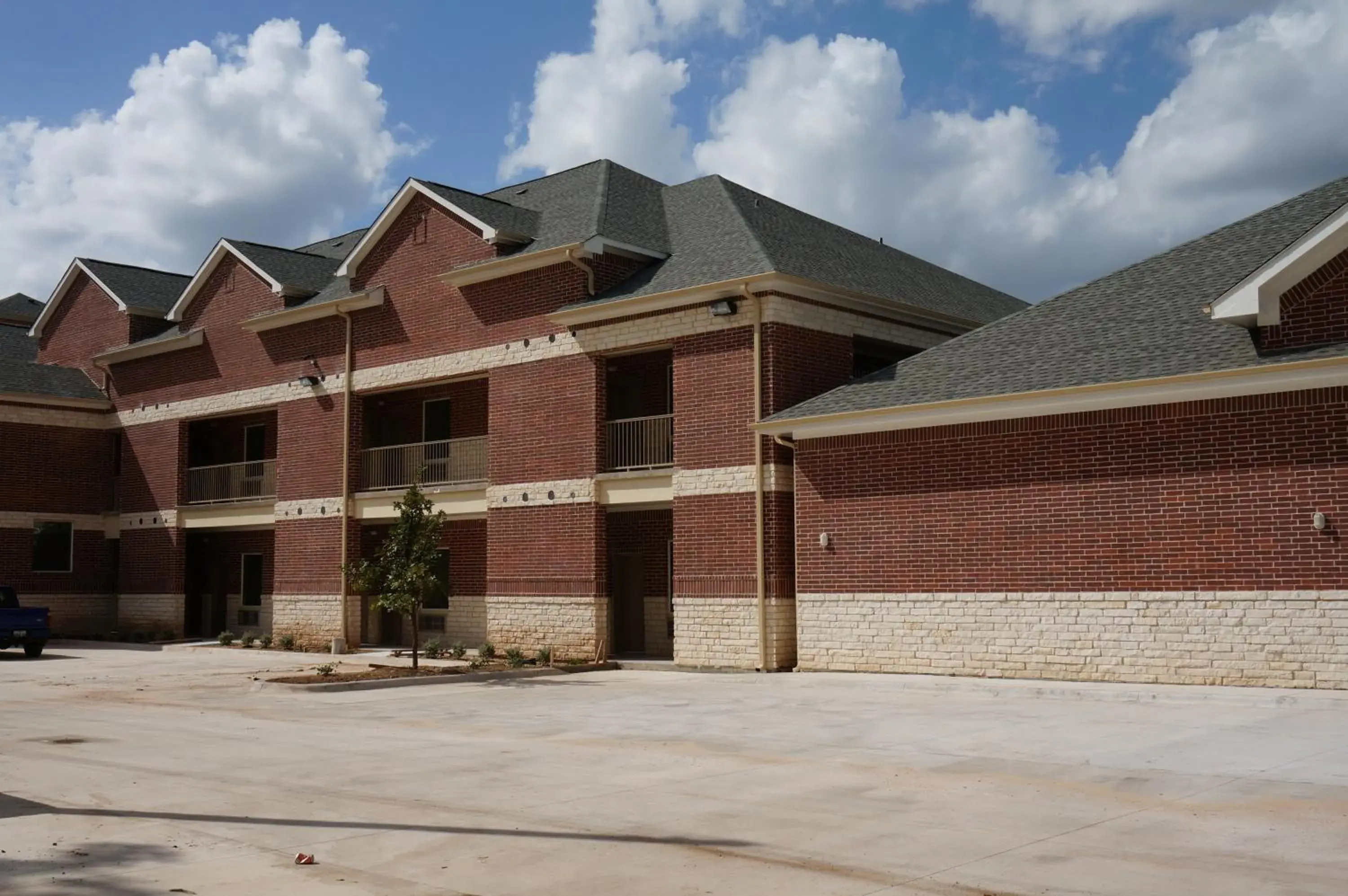 Property Building in The Bungalows Hotel & Event Center at Lakeline Austin / Cedar Park