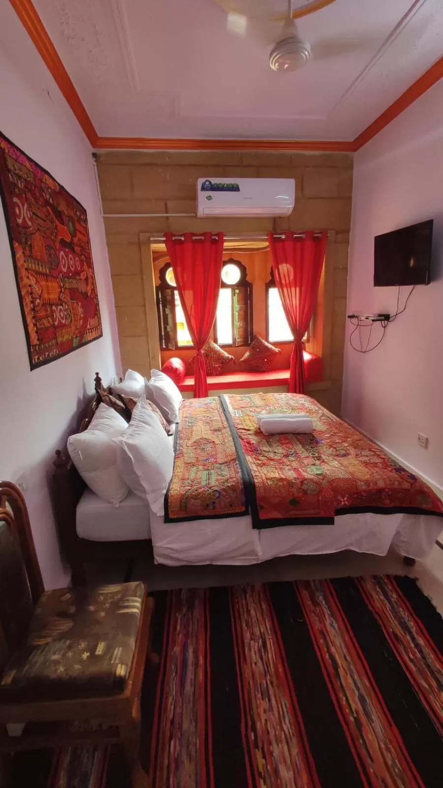 Bed in Hotel Murad Haveli