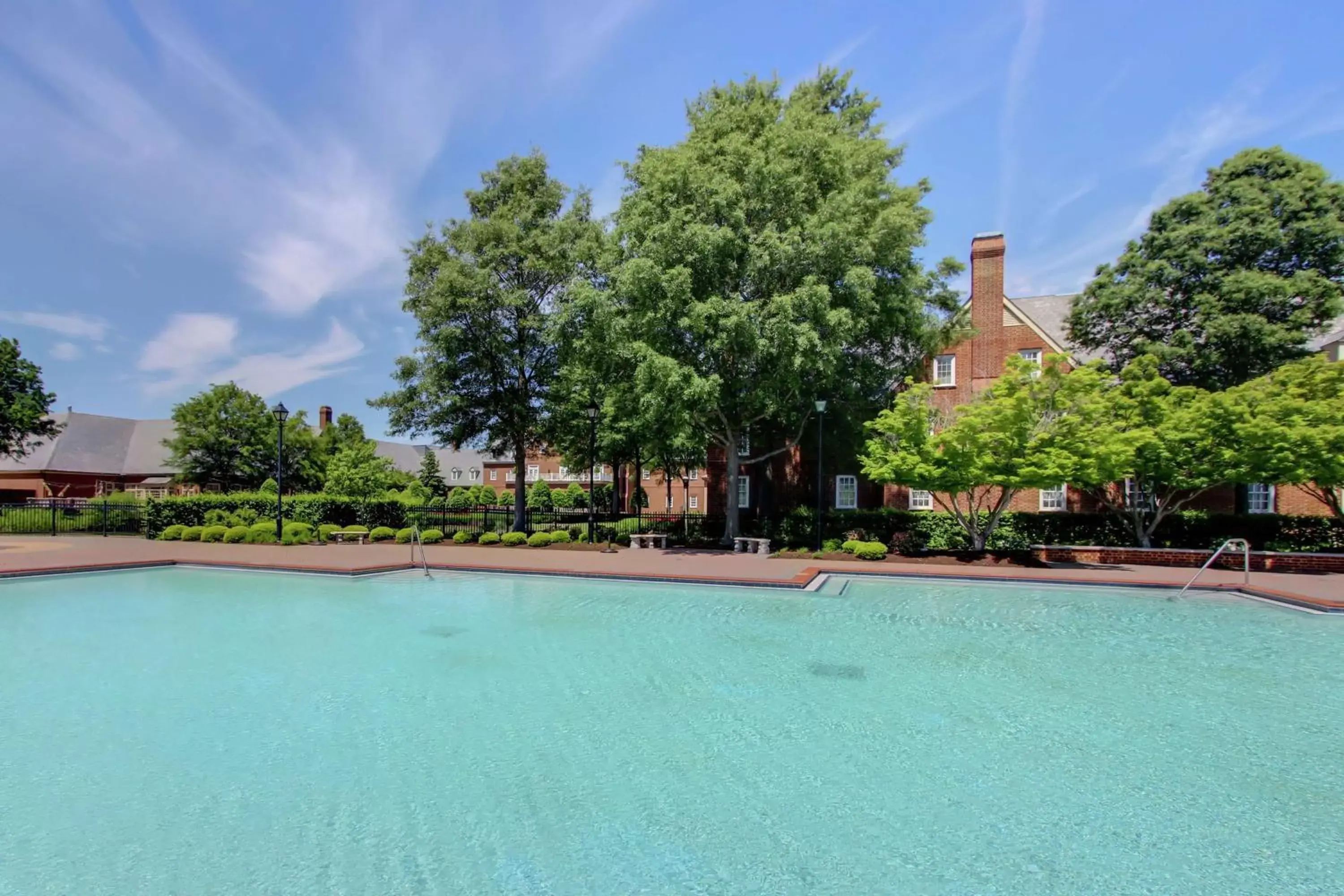 Swimming pool in The Founders Inn & Spa Tapestry Collection By Hilton