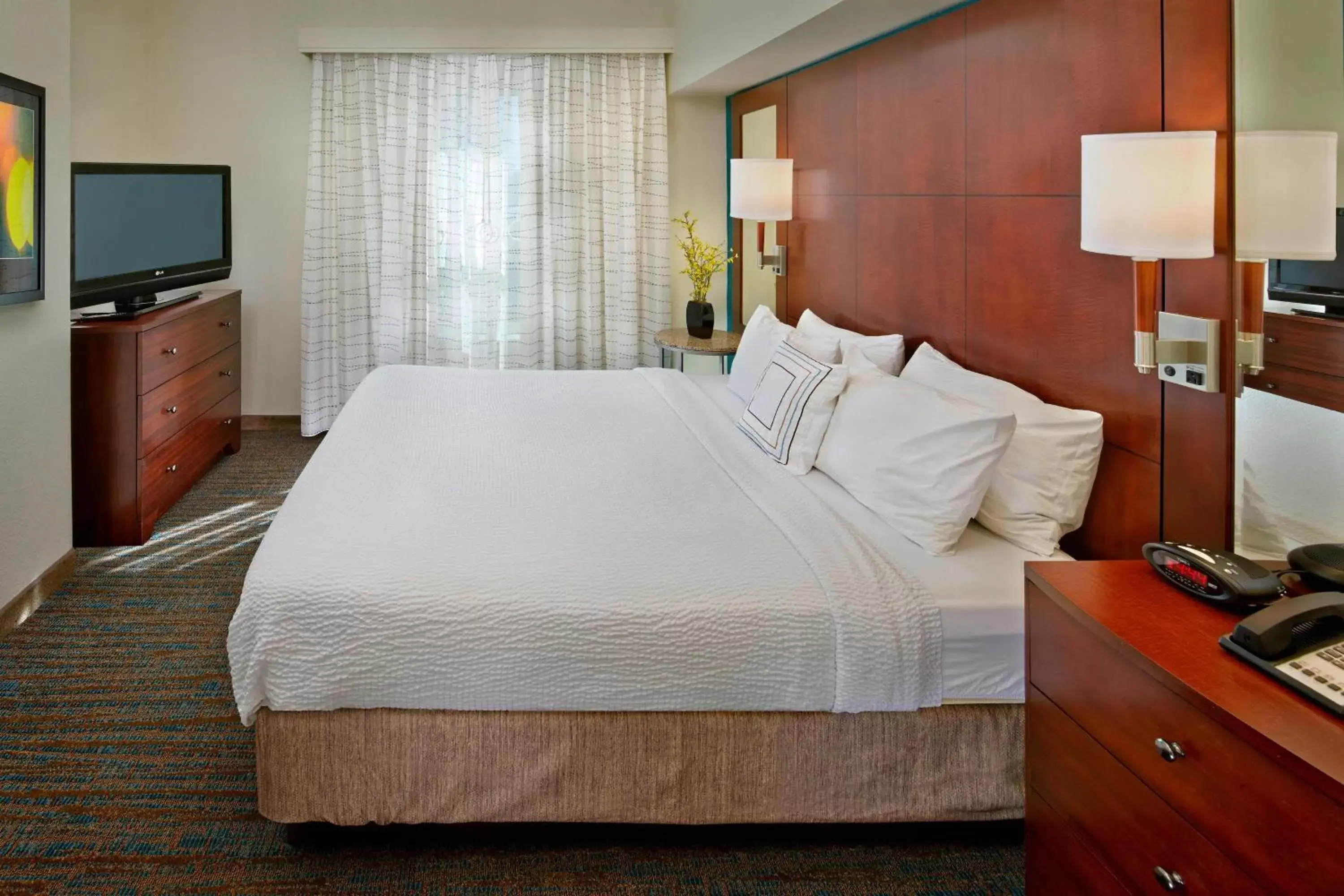 Bedroom, Bed in Residence Inn by Marriott Waldorf