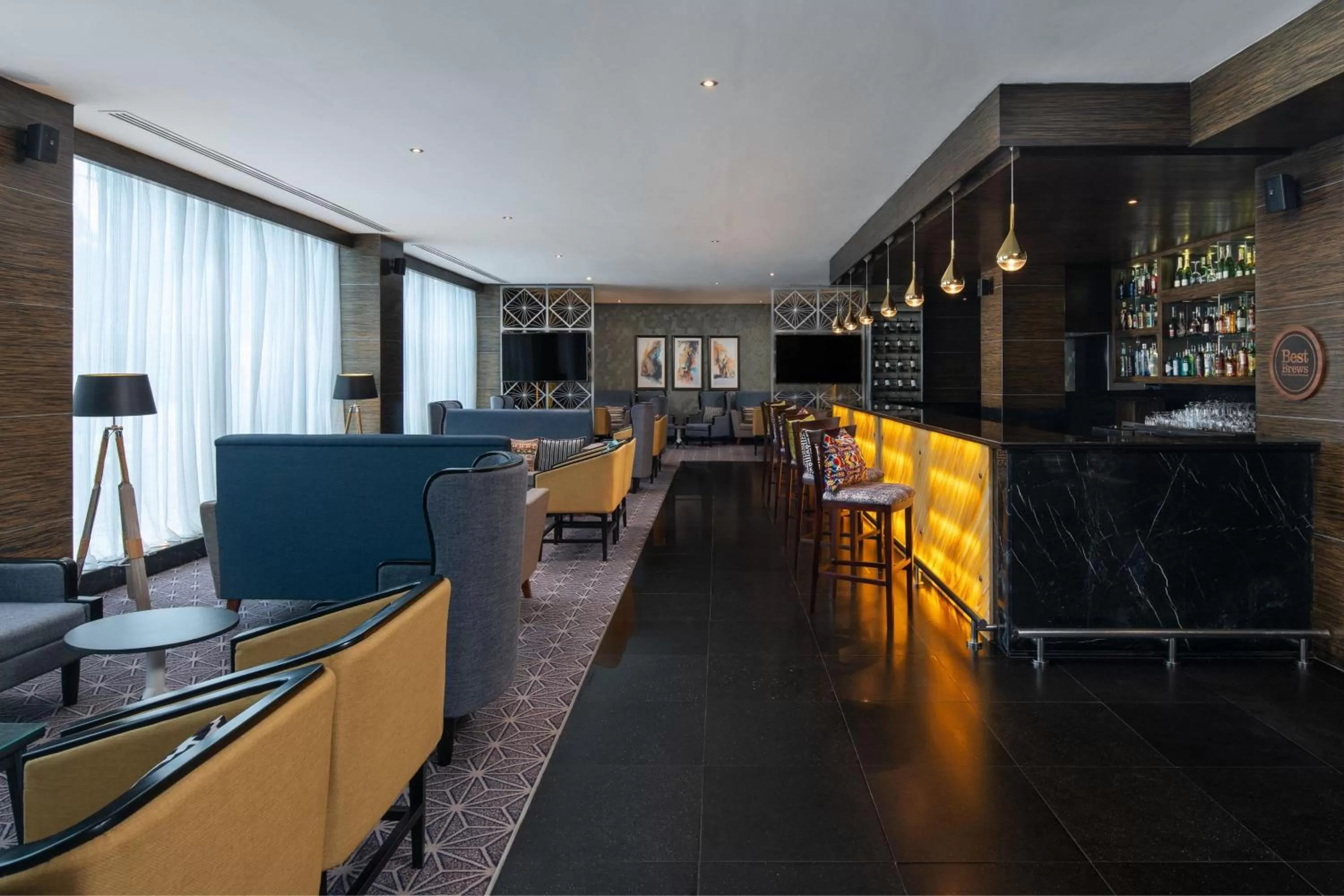 Lounge or bar in Four Points by Sheraton Dar es Salaam New Africa