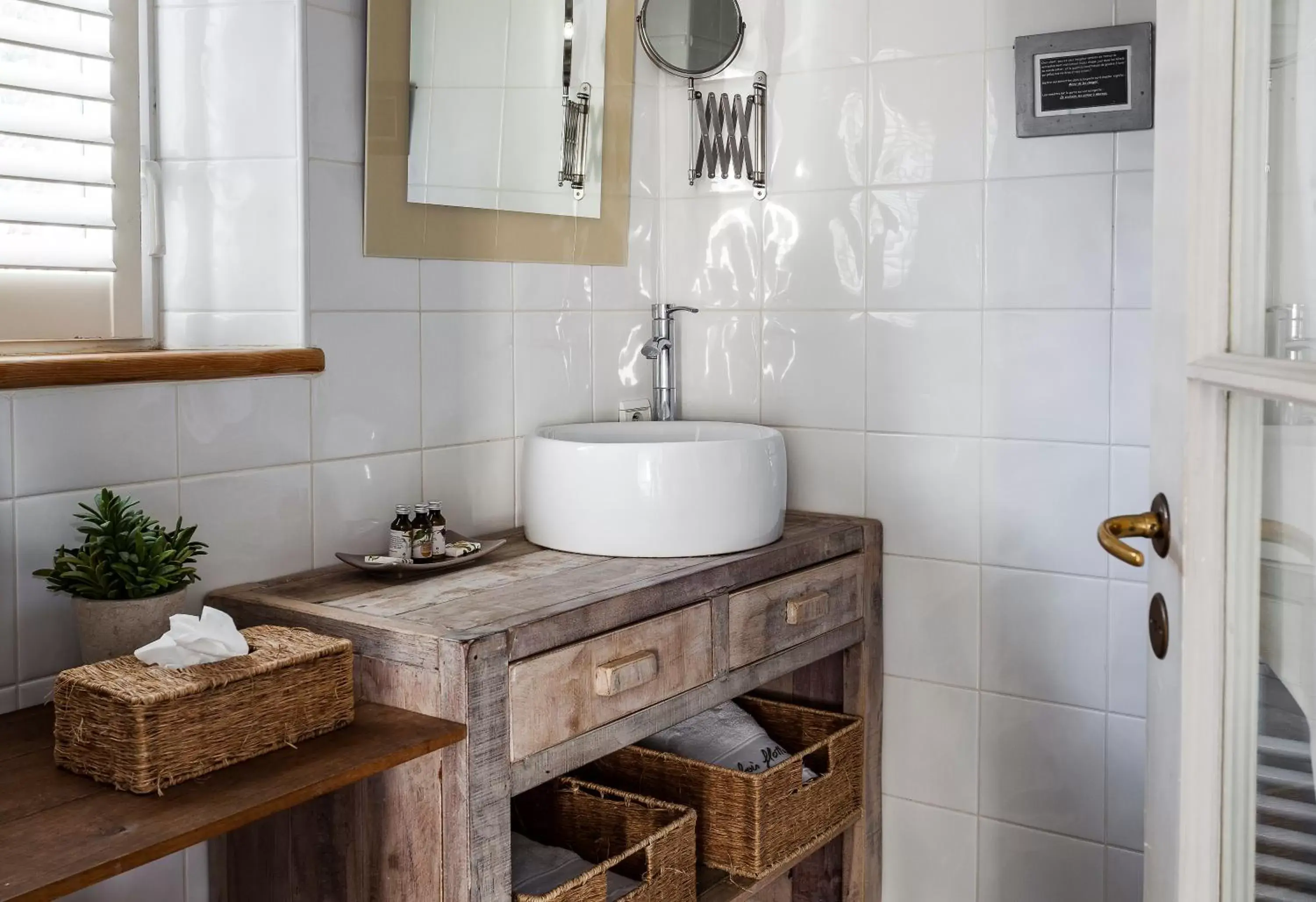 Bathroom in Hotel Les Bois Flottais