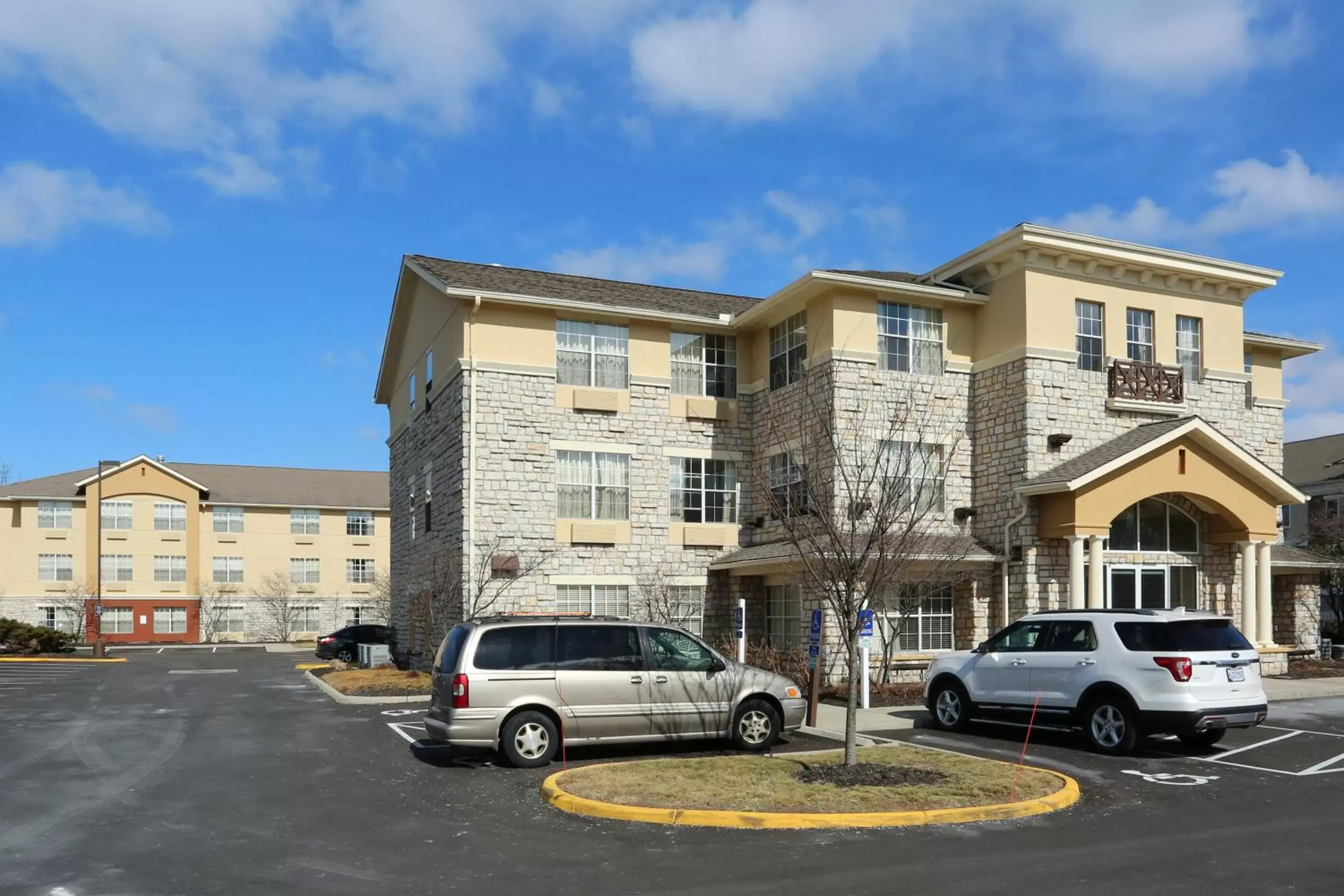 Property Building in Extended Stay America Suites - Columbus - Tuttle