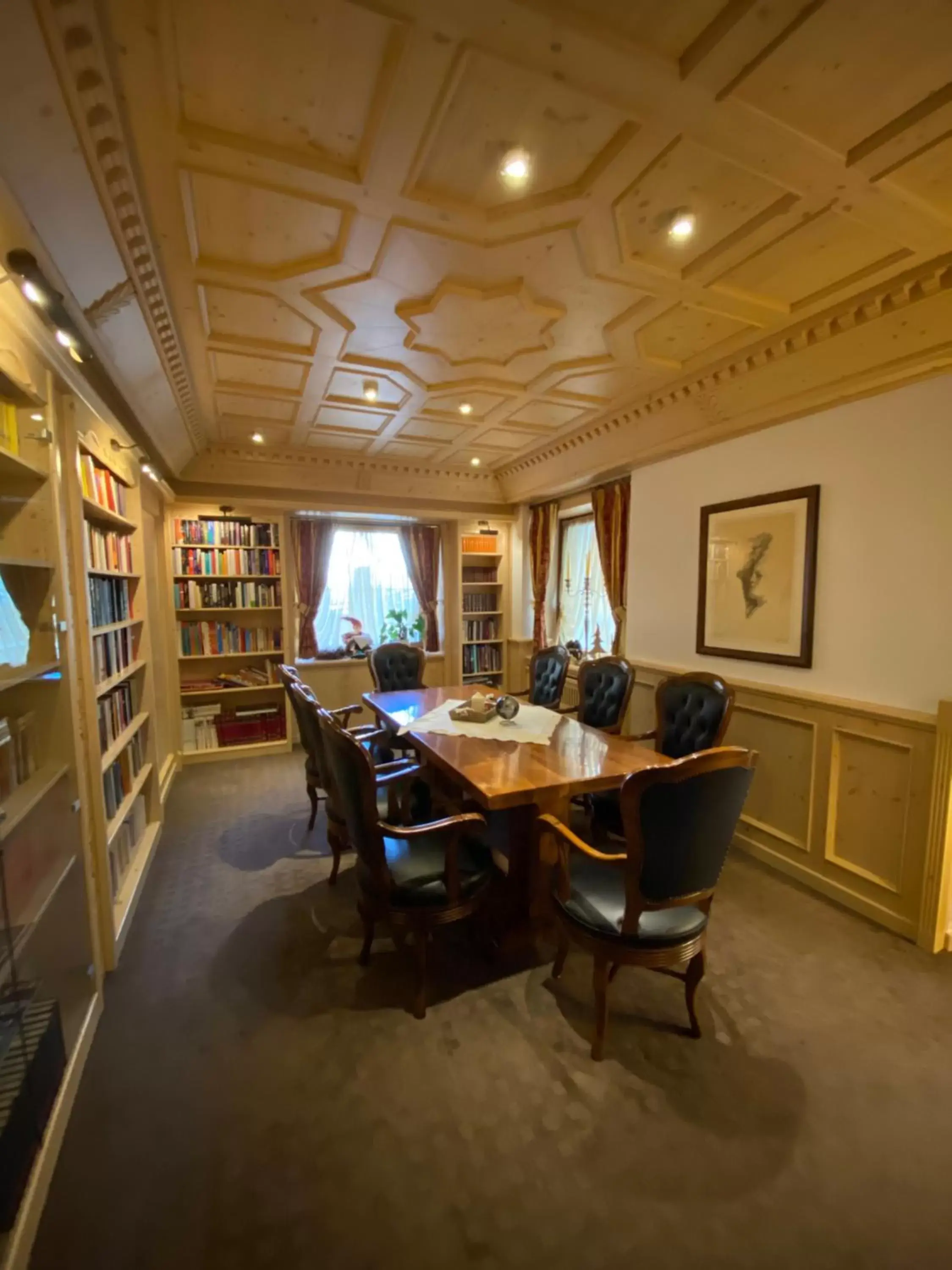 Library in Folgaria Post Hotel