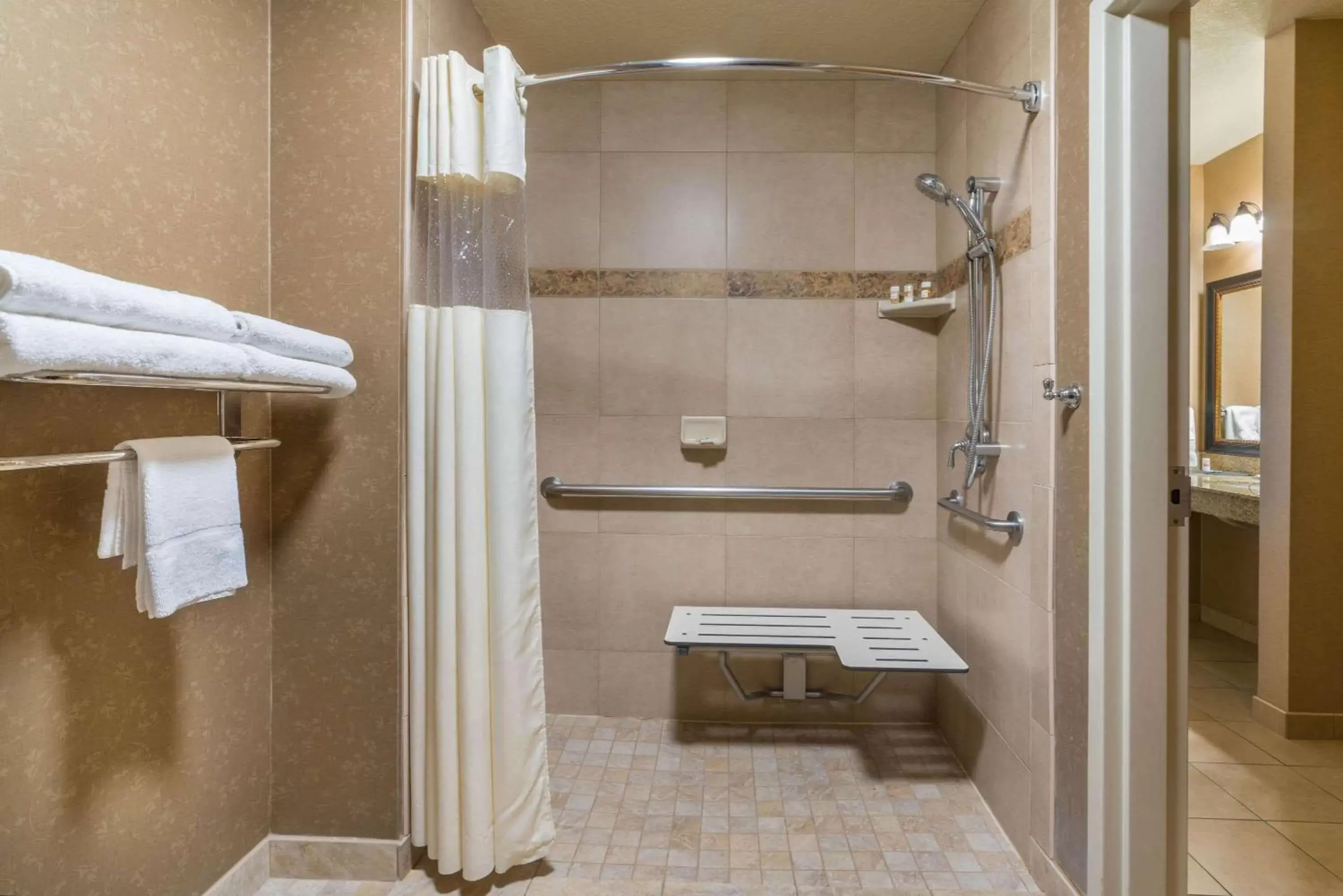 Shower, Bathroom in La Quinta by Wyndham Idaho Falls/Ammon