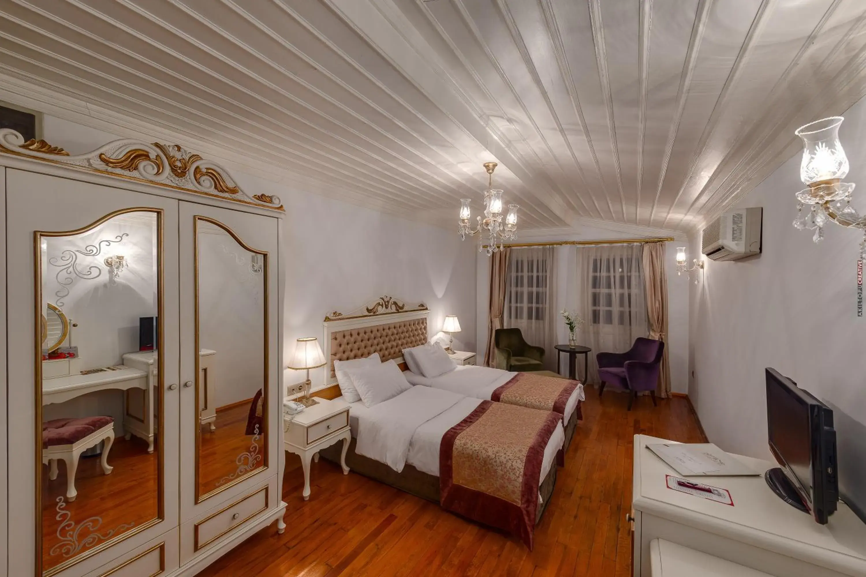 Bedroom, Bed in Tuvana Hotel