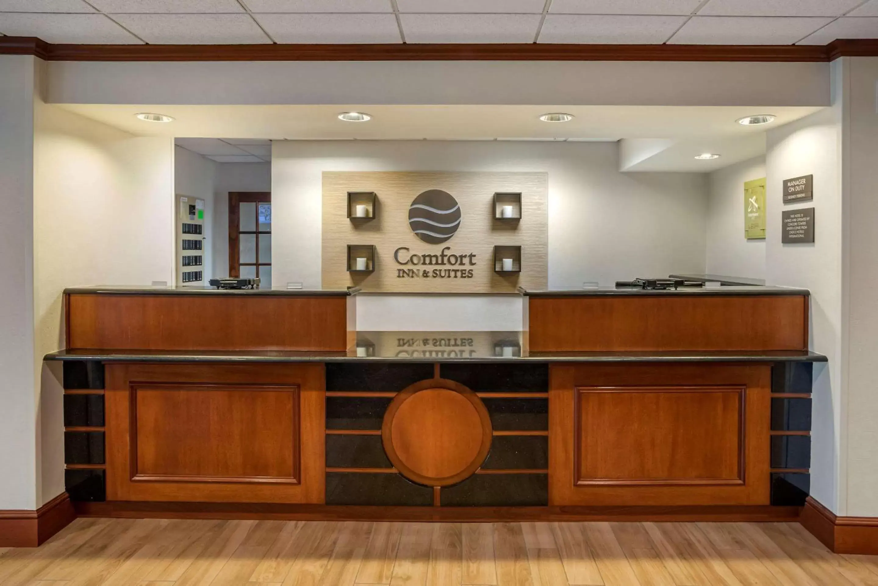 Lobby or reception, Lobby/Reception in Comfort Inn and Suites Newark
