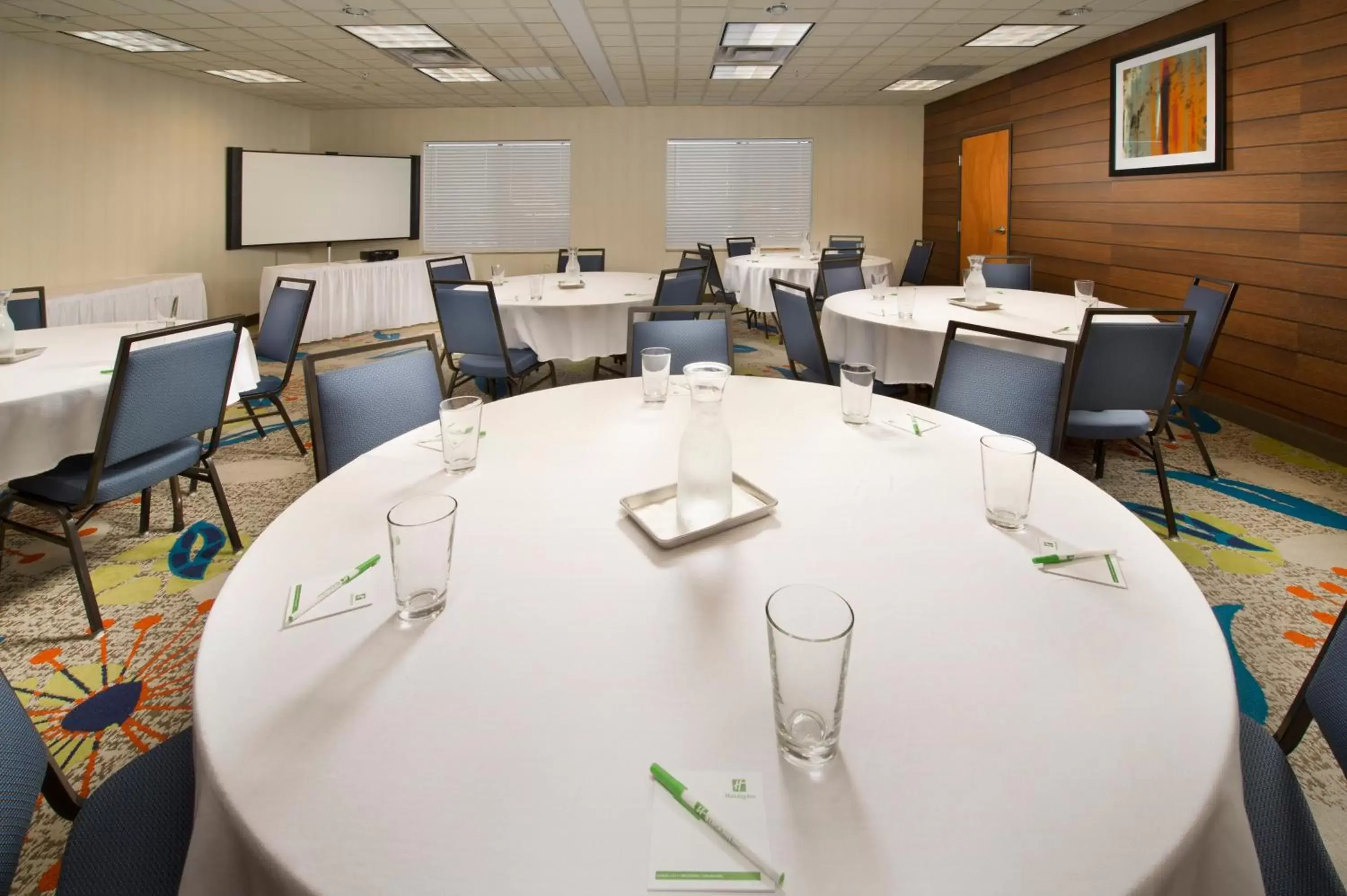 Meeting/conference room in Holiday Inn El Paso Airport, an IHG Hotel