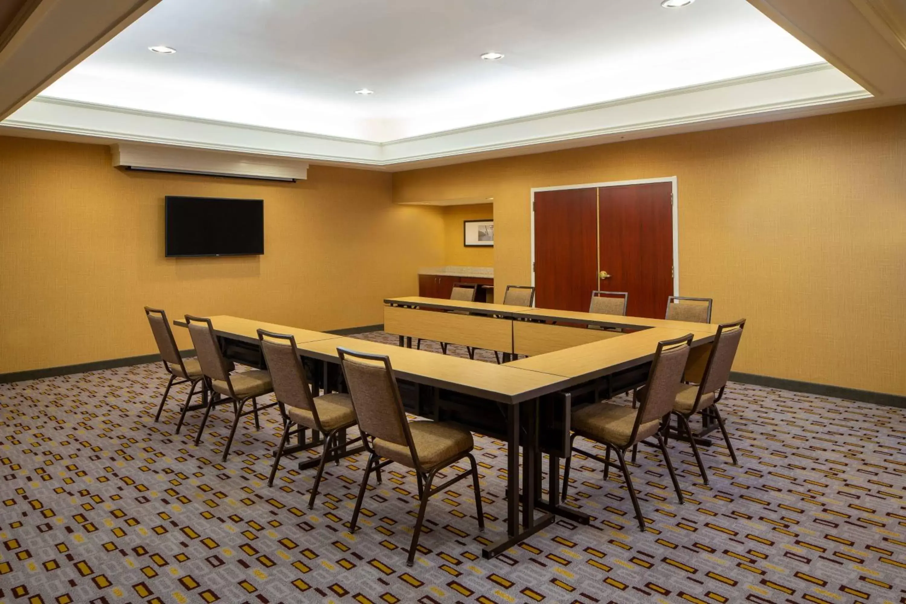 Meeting/conference room in Courtyard by Marriott Covington / Mandeville