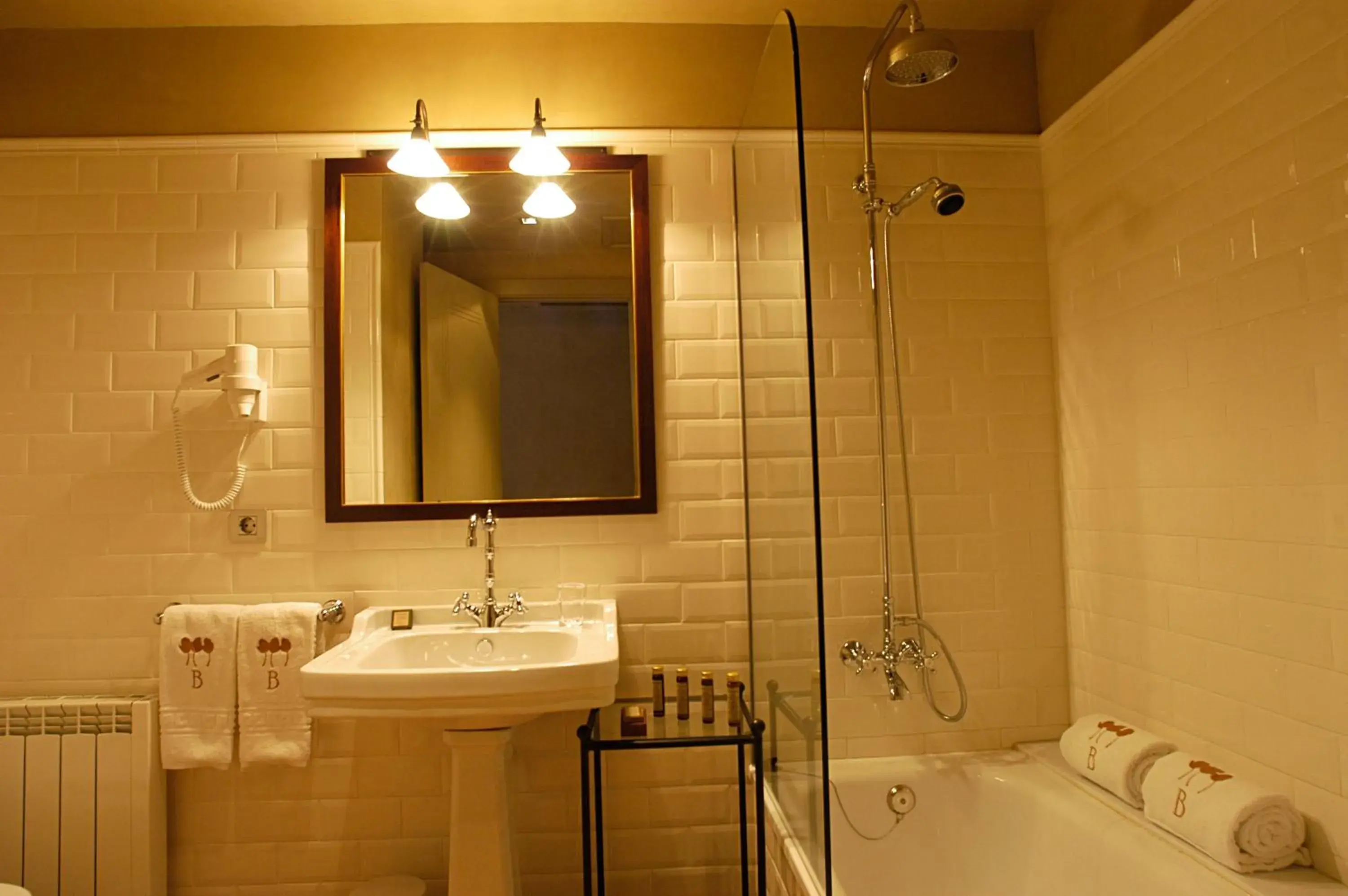 Bathroom in Bremon Boutique Hotel by Duquesa Hotels Collection