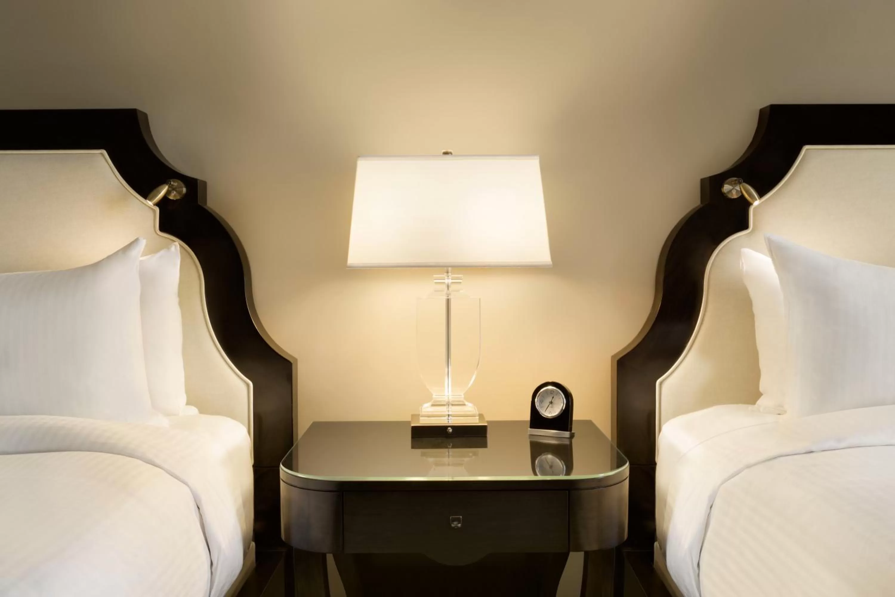 Bed in Fairmont Hotel Vancouver