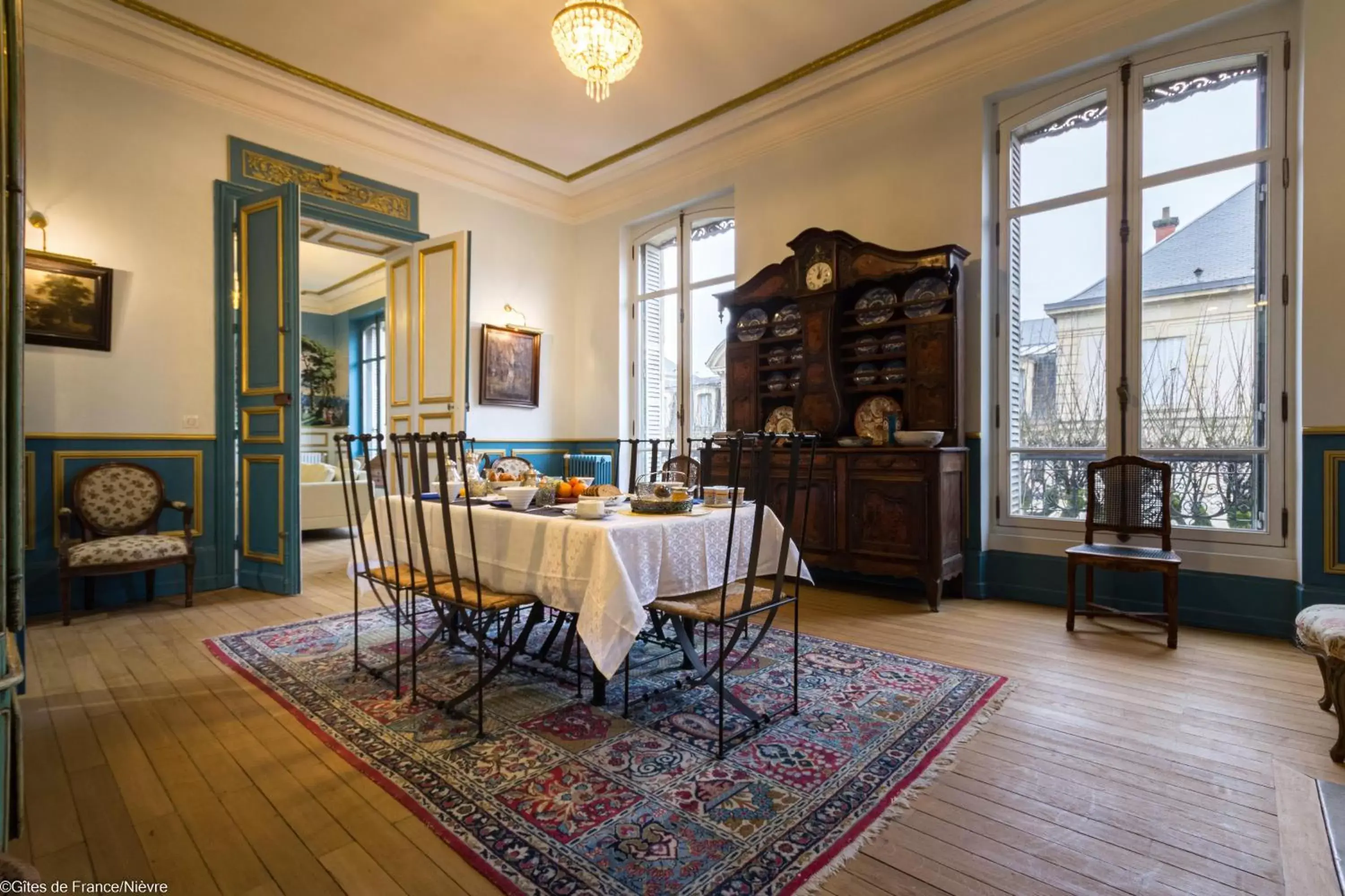 Dining Area in Bonjour Guesthouse