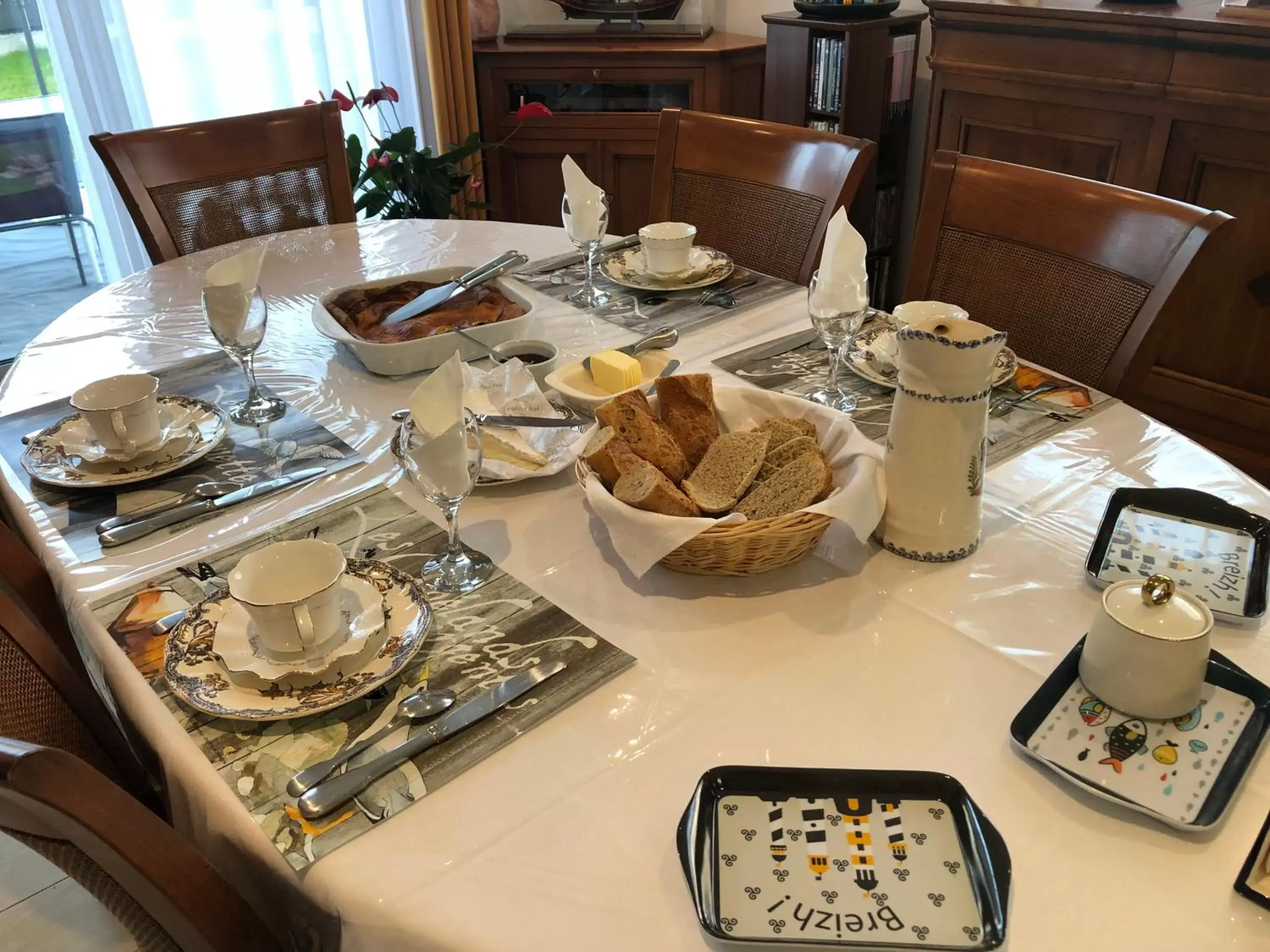 Breakfast in Chez Yolande