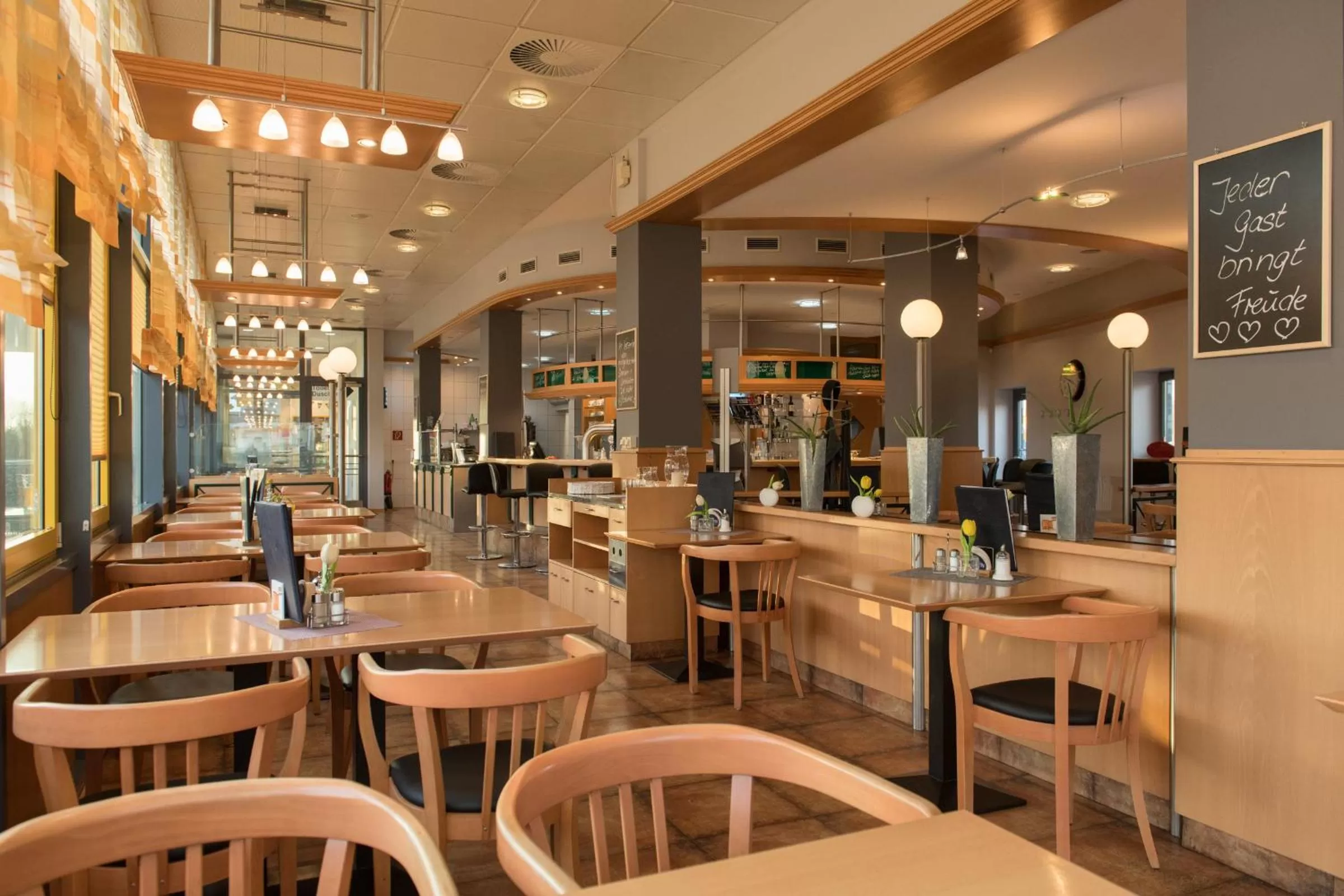 Restaurant/places to eat in An der A 30 UG