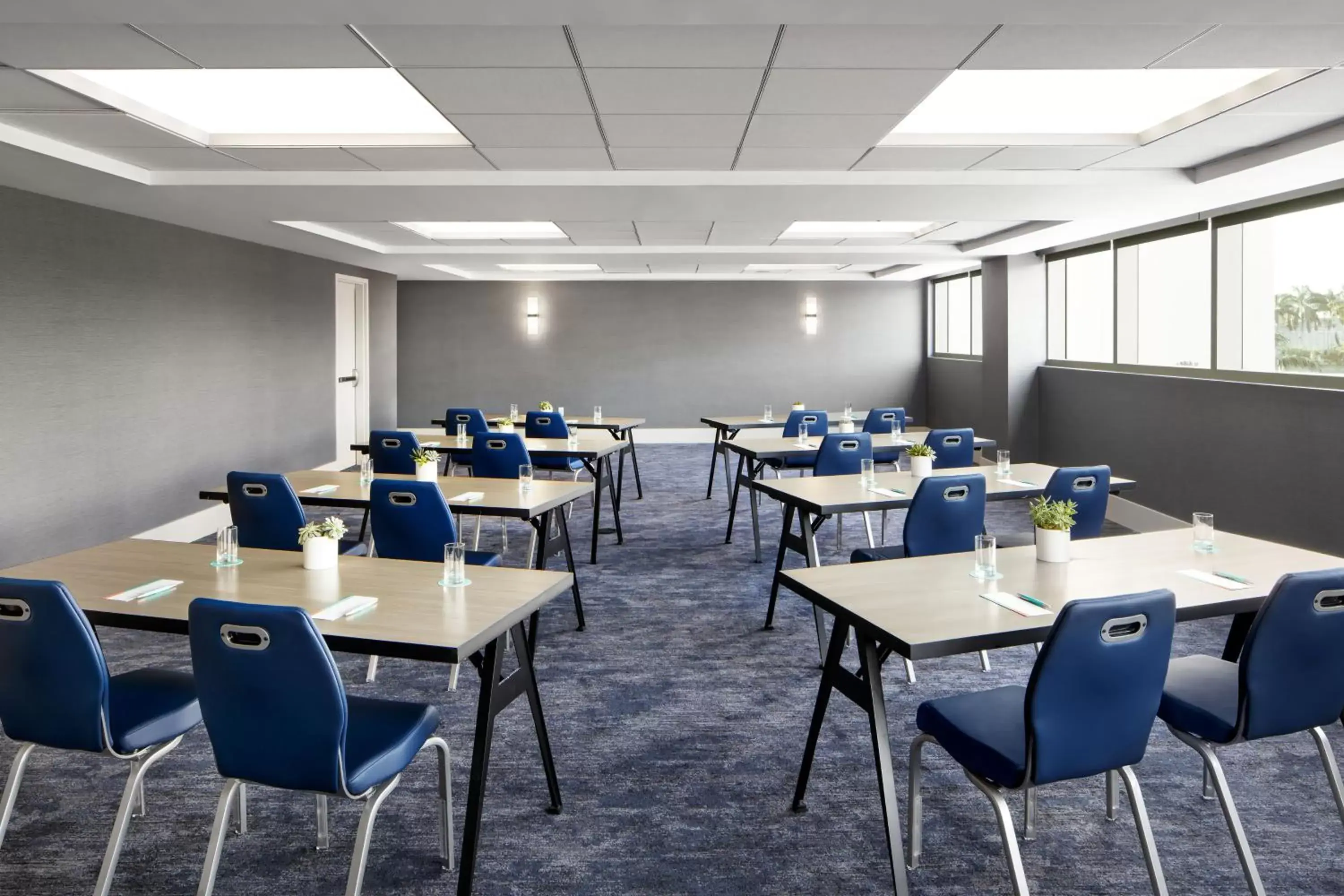 Meeting/conference room in Le Méridien Dania Beach at Fort Lauderdale Airport