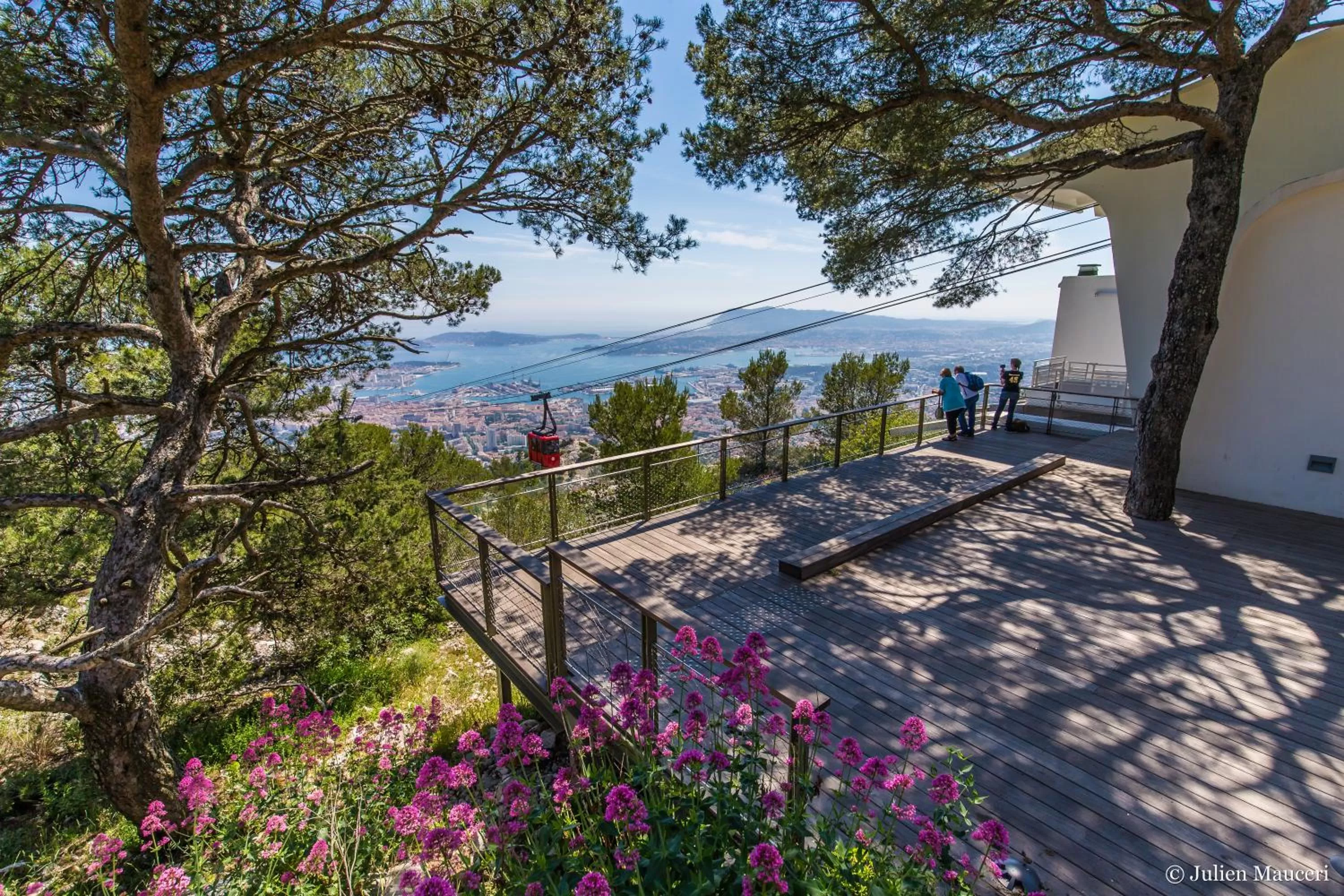 Nearby landmark in Grand Hôtel Dauphiné Toulon, Boutique Hôtel & Suites