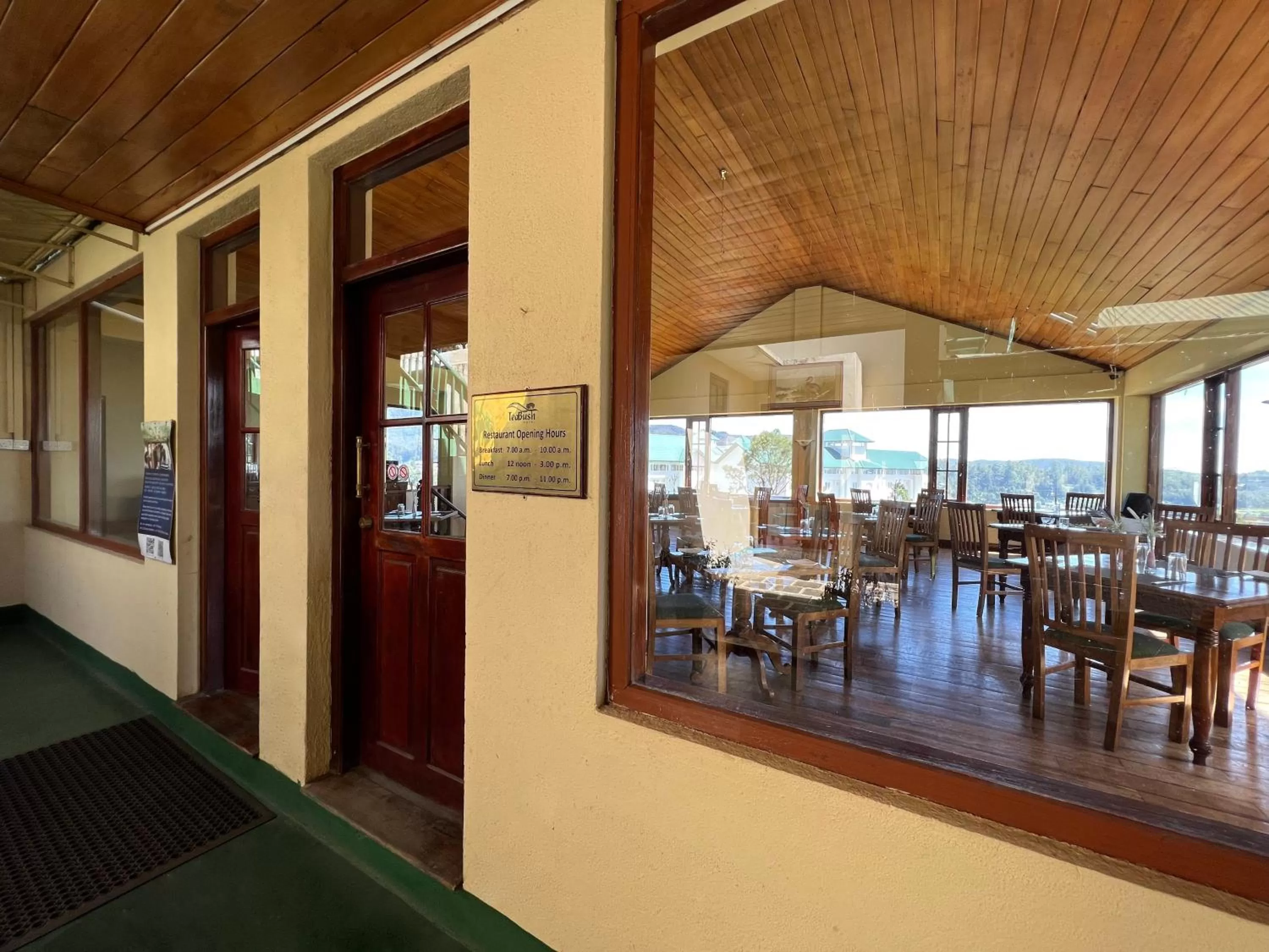 Restaurant/places to eat in Tea Bush Hotel