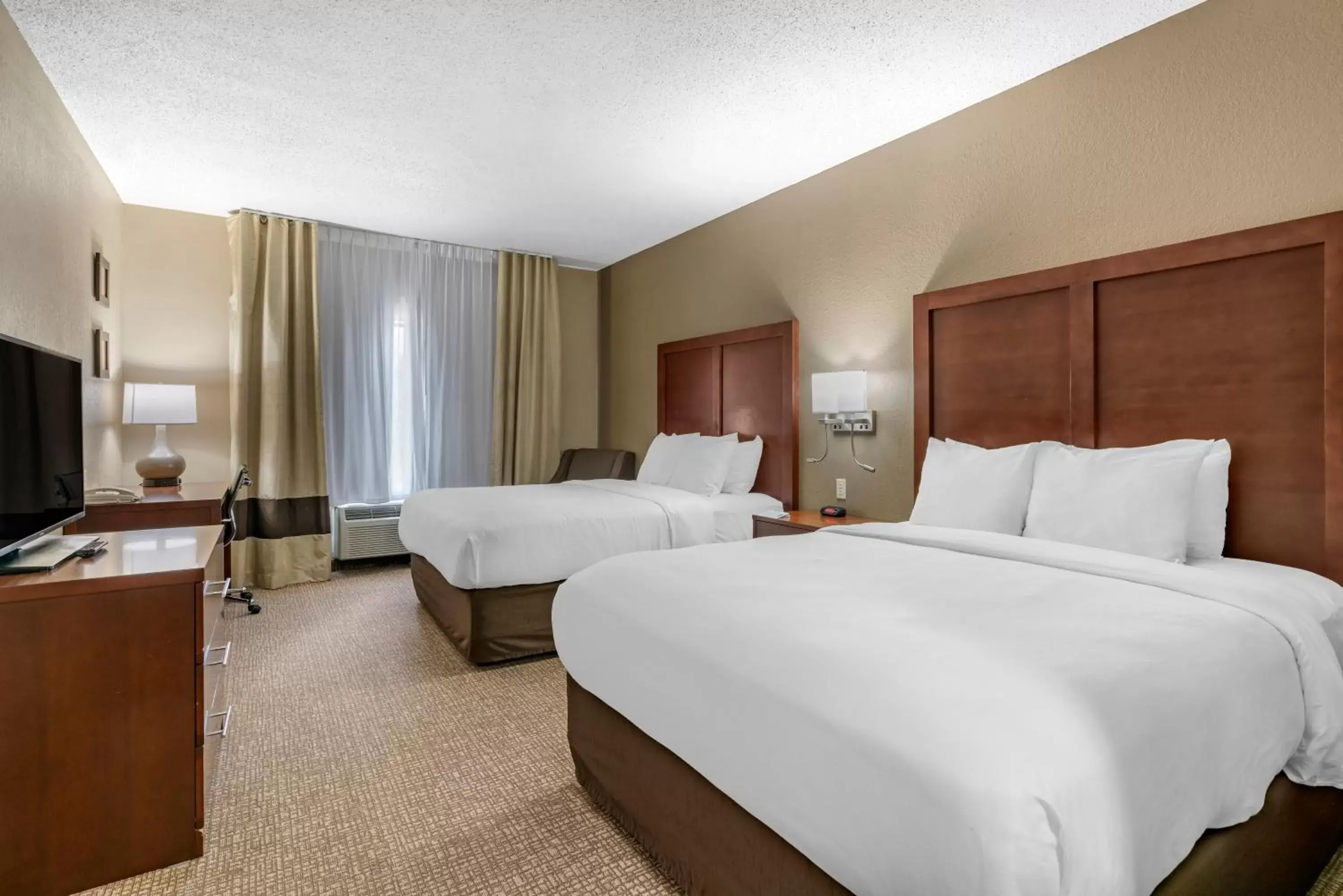 Bedroom, Room Photo in Comfort Inn & Suites St Louis-O'Fallon