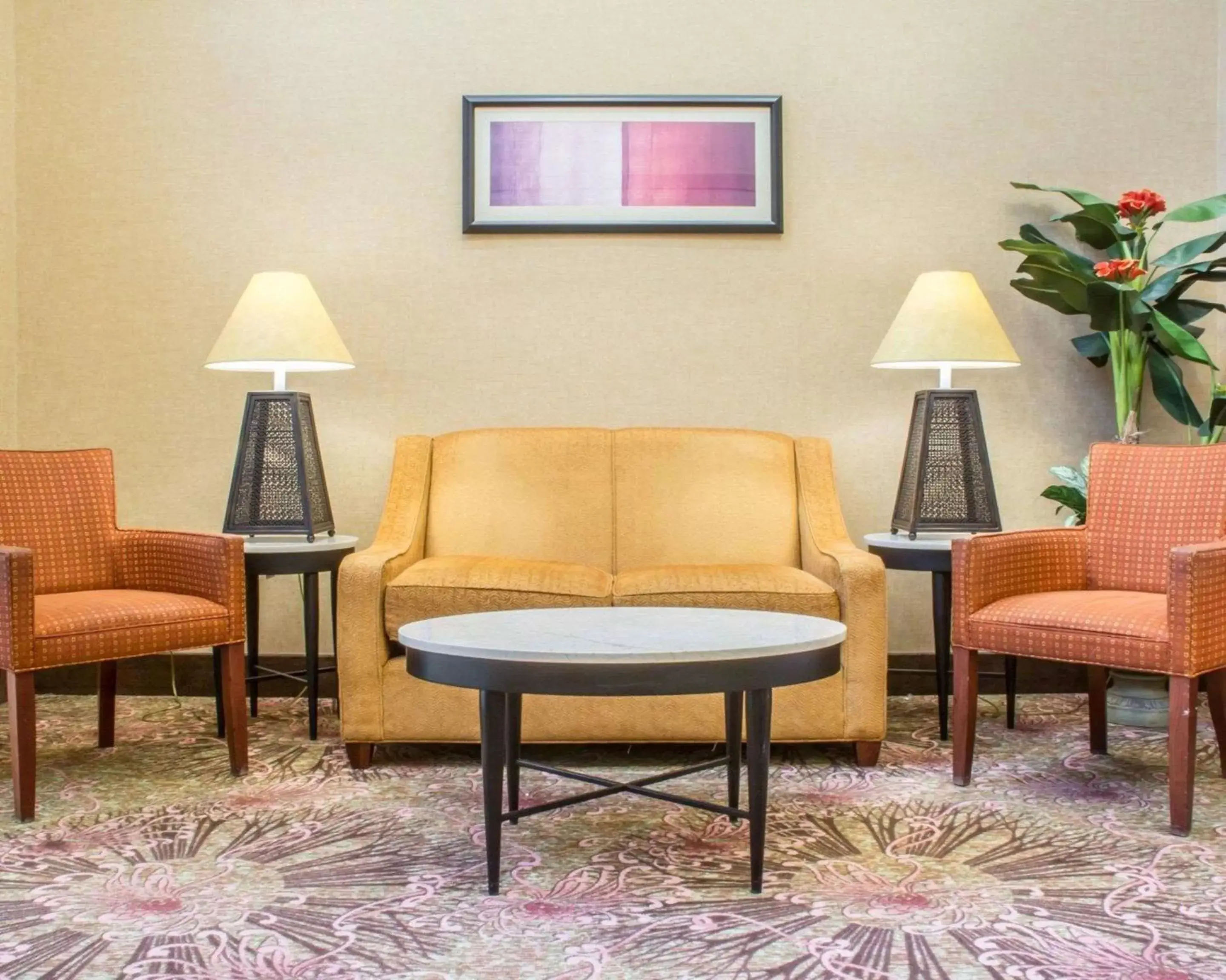 Lobby or reception, Seating Area in Comfort Suites Cicero - Syracuse North