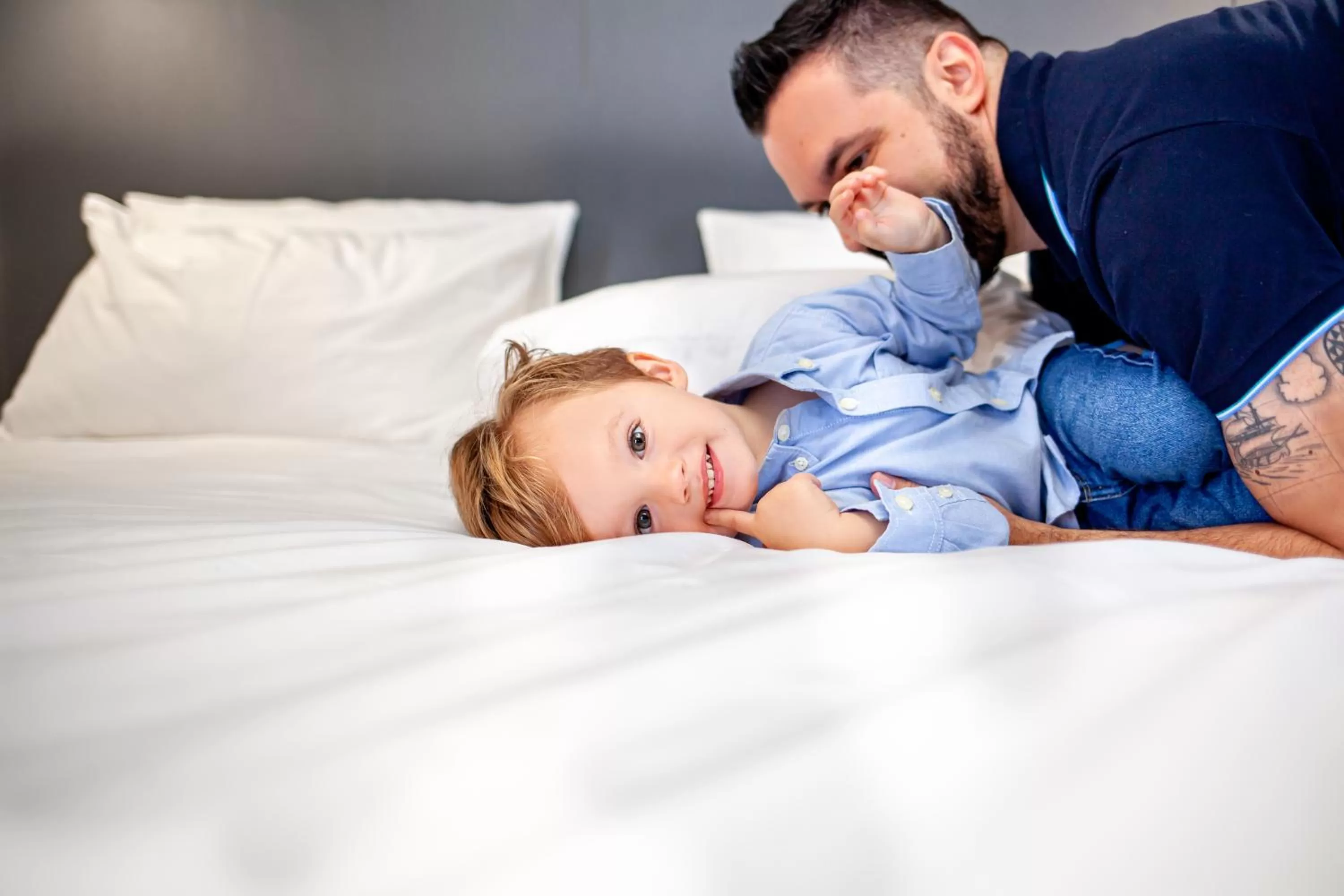 People, Bed in Novotel Criciuma