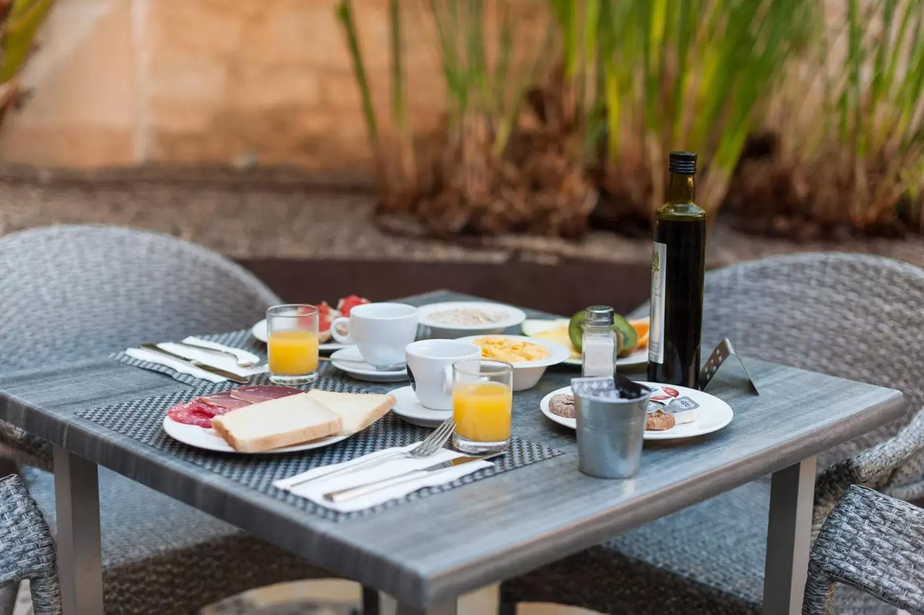 Food and drinks, Breakfast in Alcudia Petit - Turismo de Interior