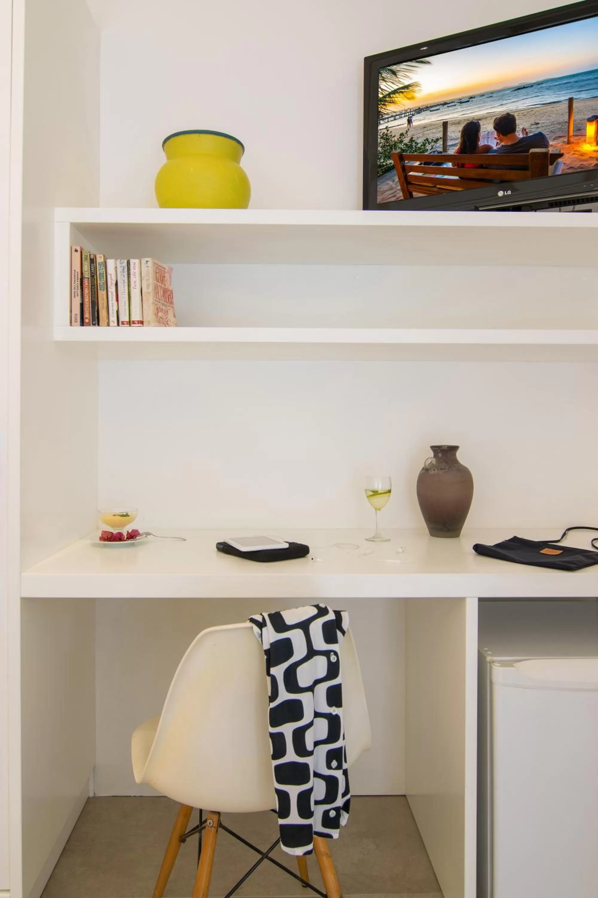 Decorative detail in La Chimère Buzios Essence